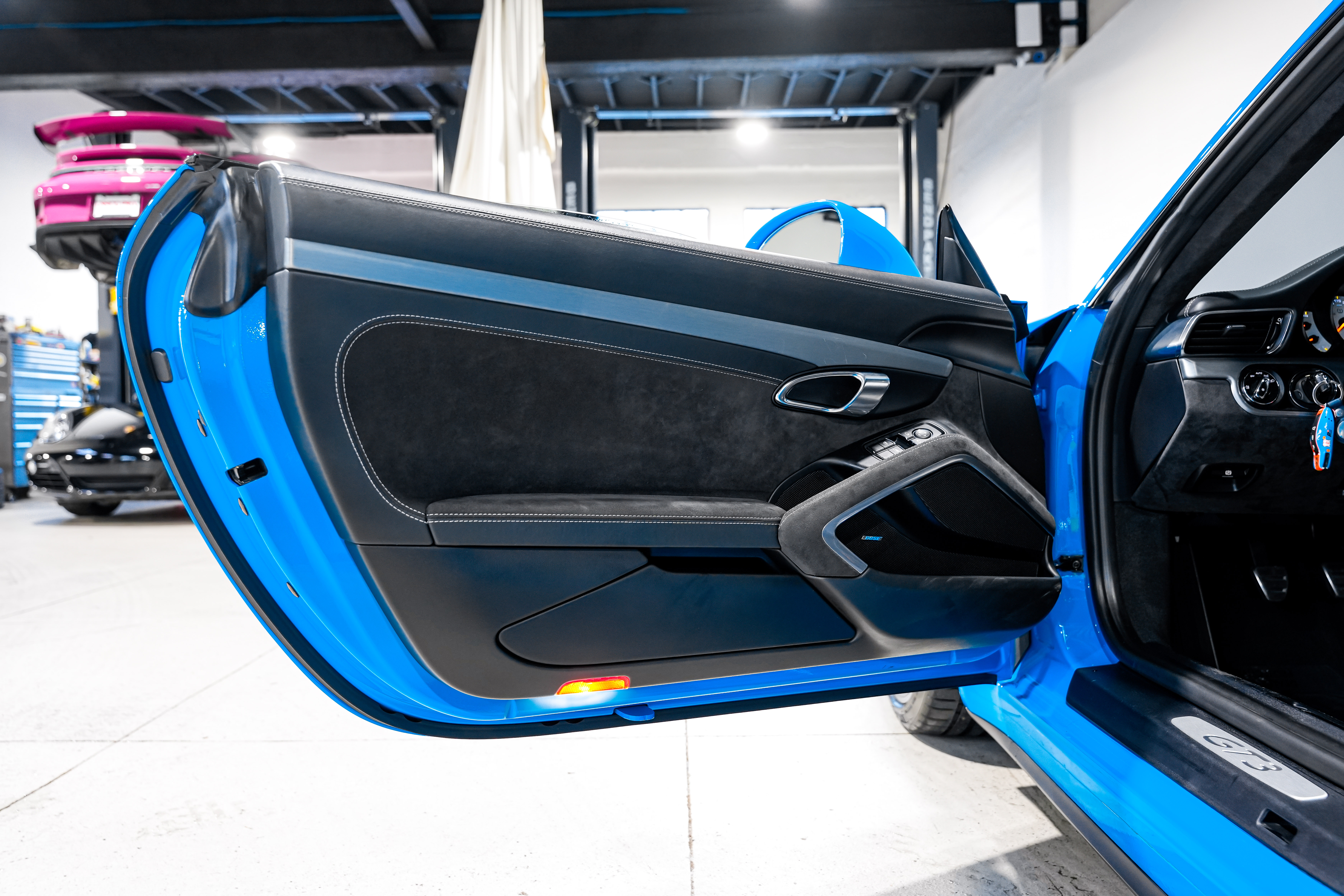 2018 Porsche 911 GT3 Coupe — photo 17