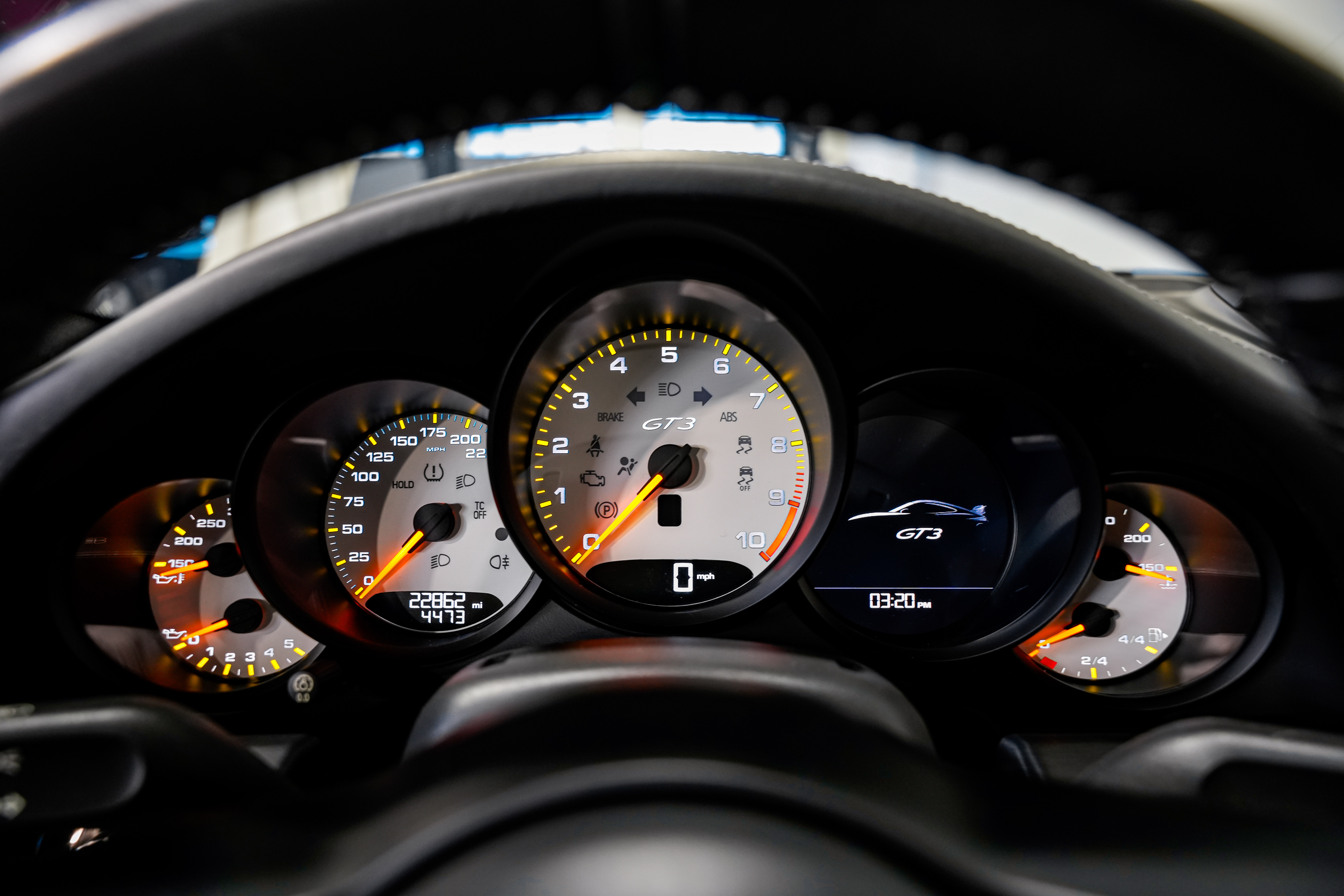 2018 Porsche 911 GT3 Coupe — photo 27