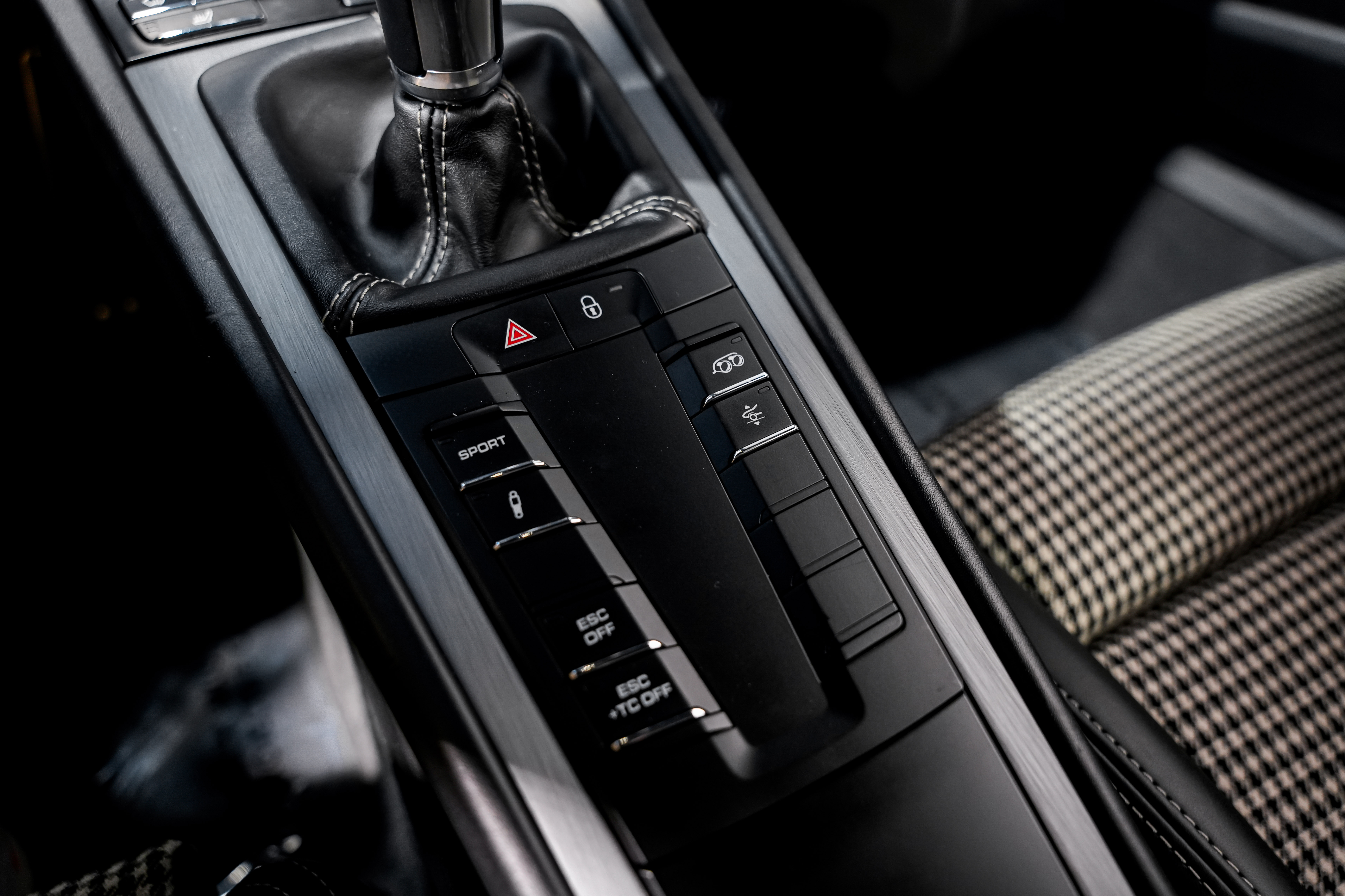 2018 Porsche 911 GT3 Coupe — photo 32