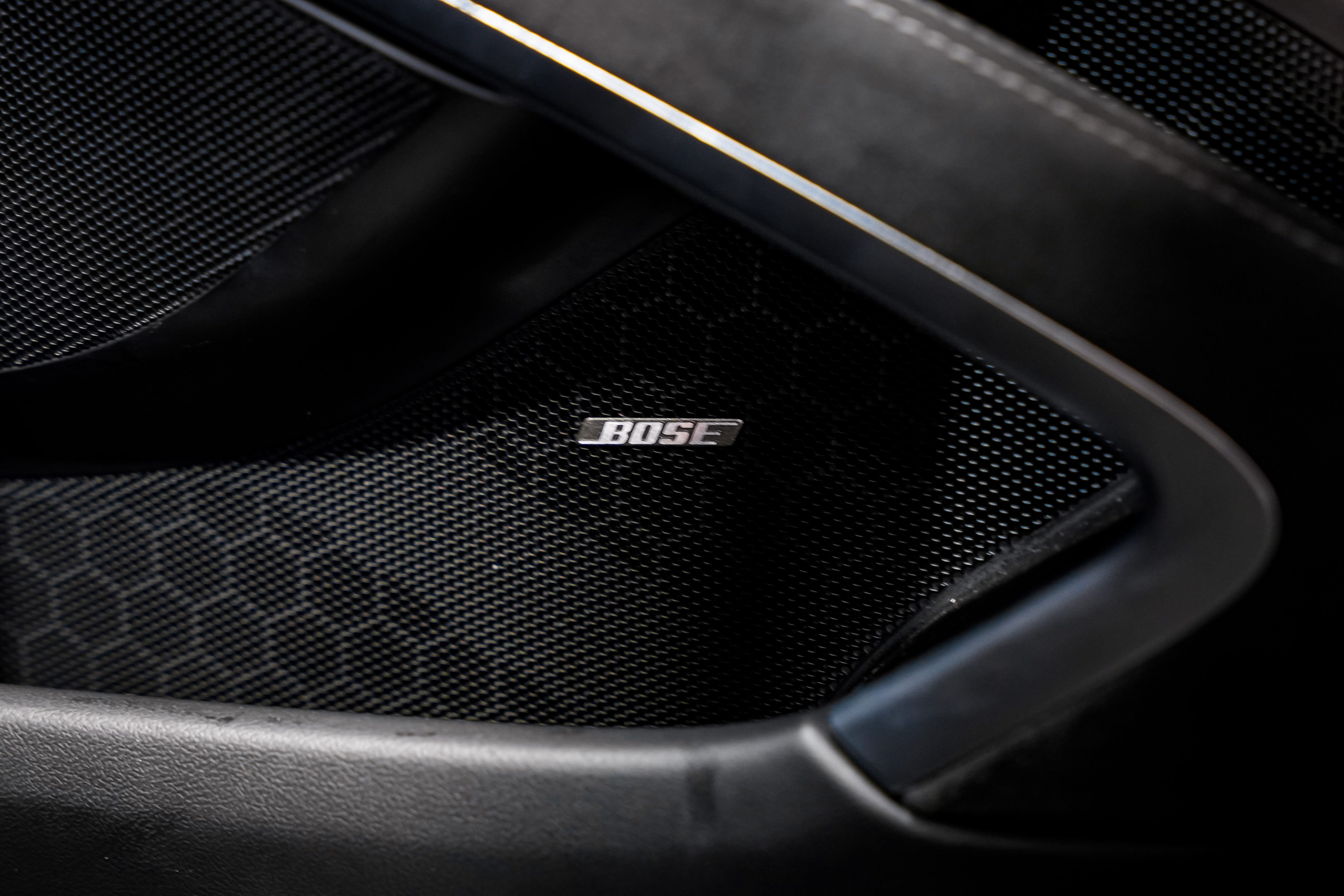 2018 Porsche 911 GT3 Coupe — photo 35