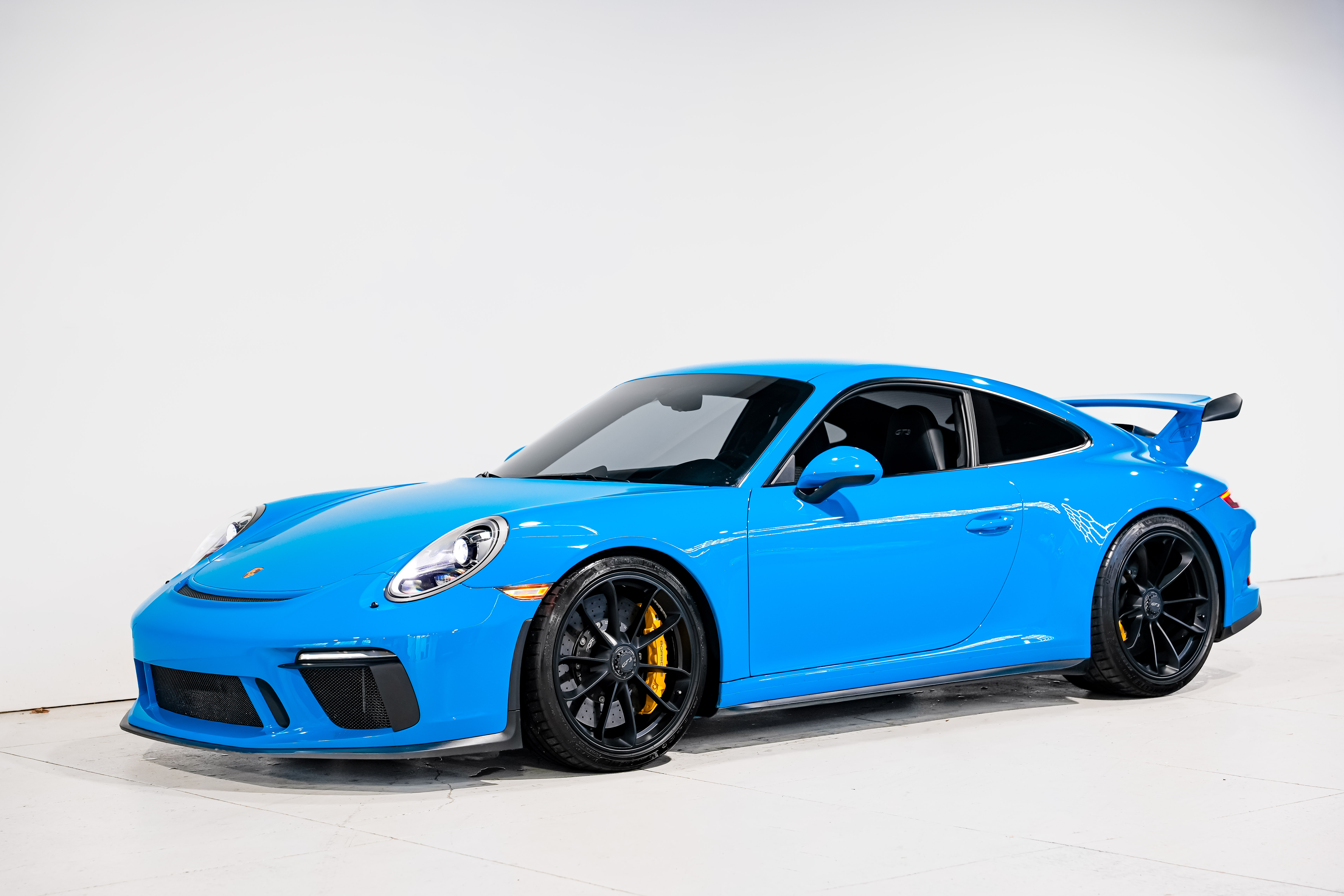 2018 Porsche 911 GT3 Coupe — photo 37