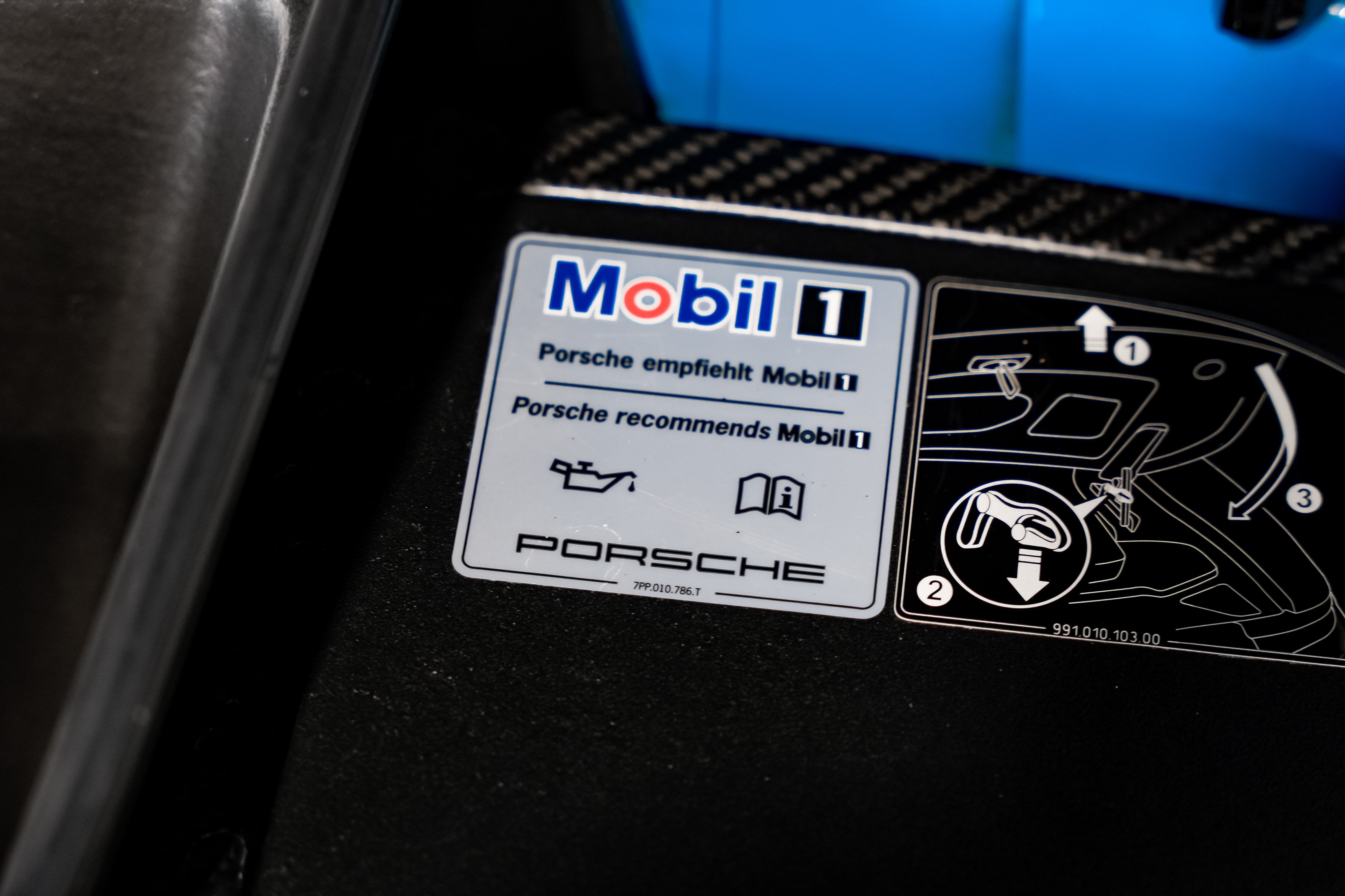 2018 Porsche 911 GT3 Coupe — photo 48