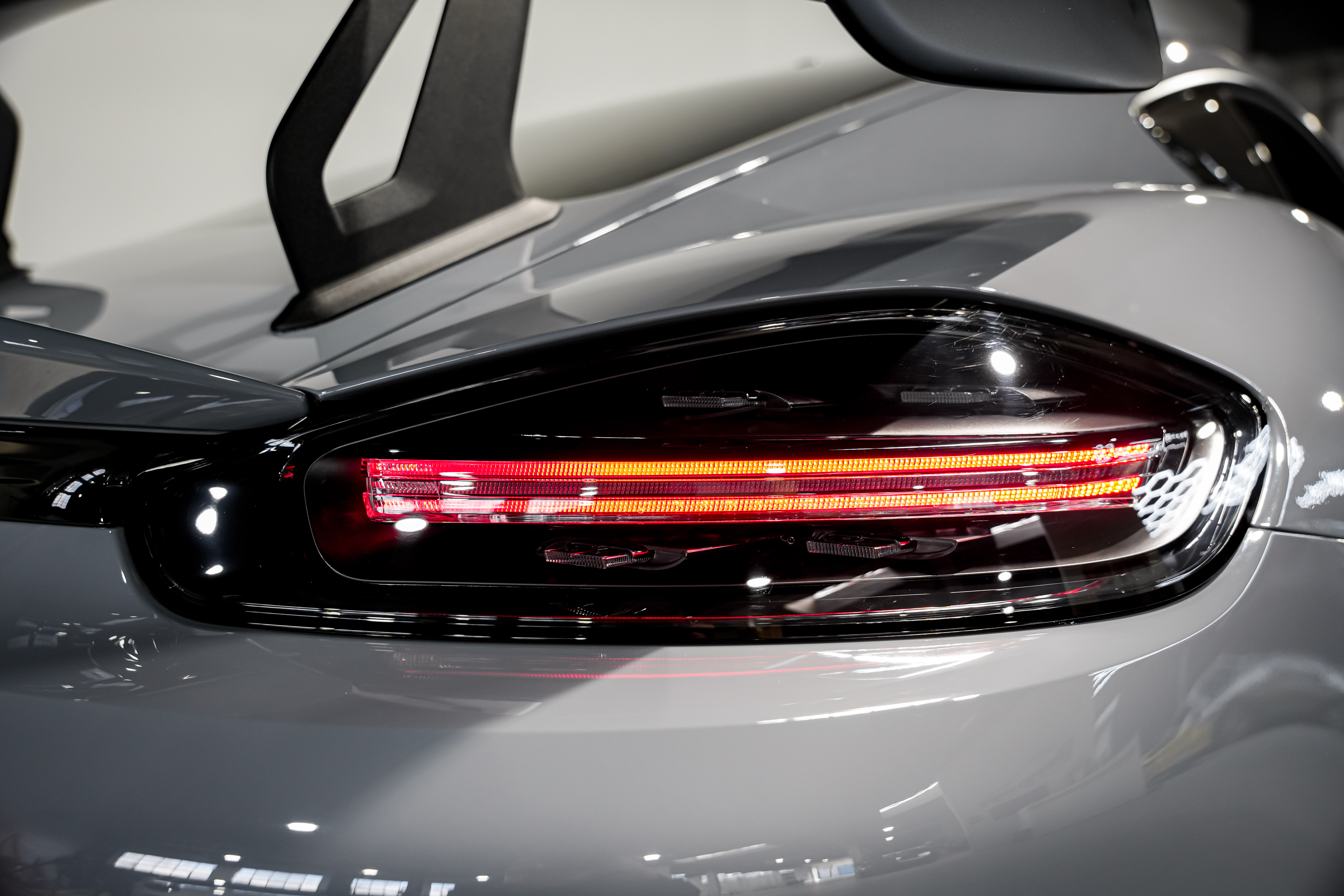 2023 Porsche 718 Cayman GT4 RS Coupe — photo 5