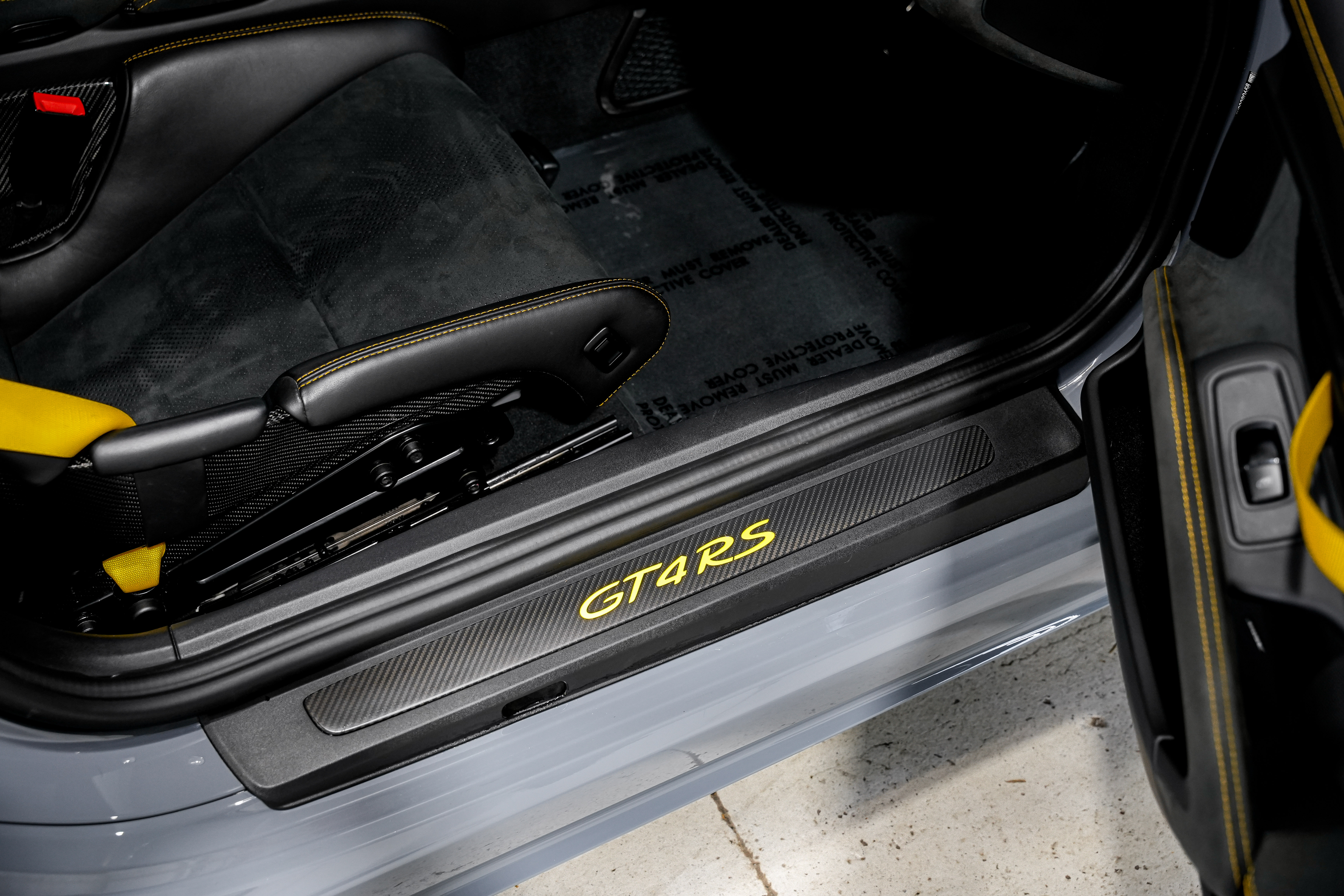 2023 Porsche 718 Cayman GT4 RS Coupe — photo 13