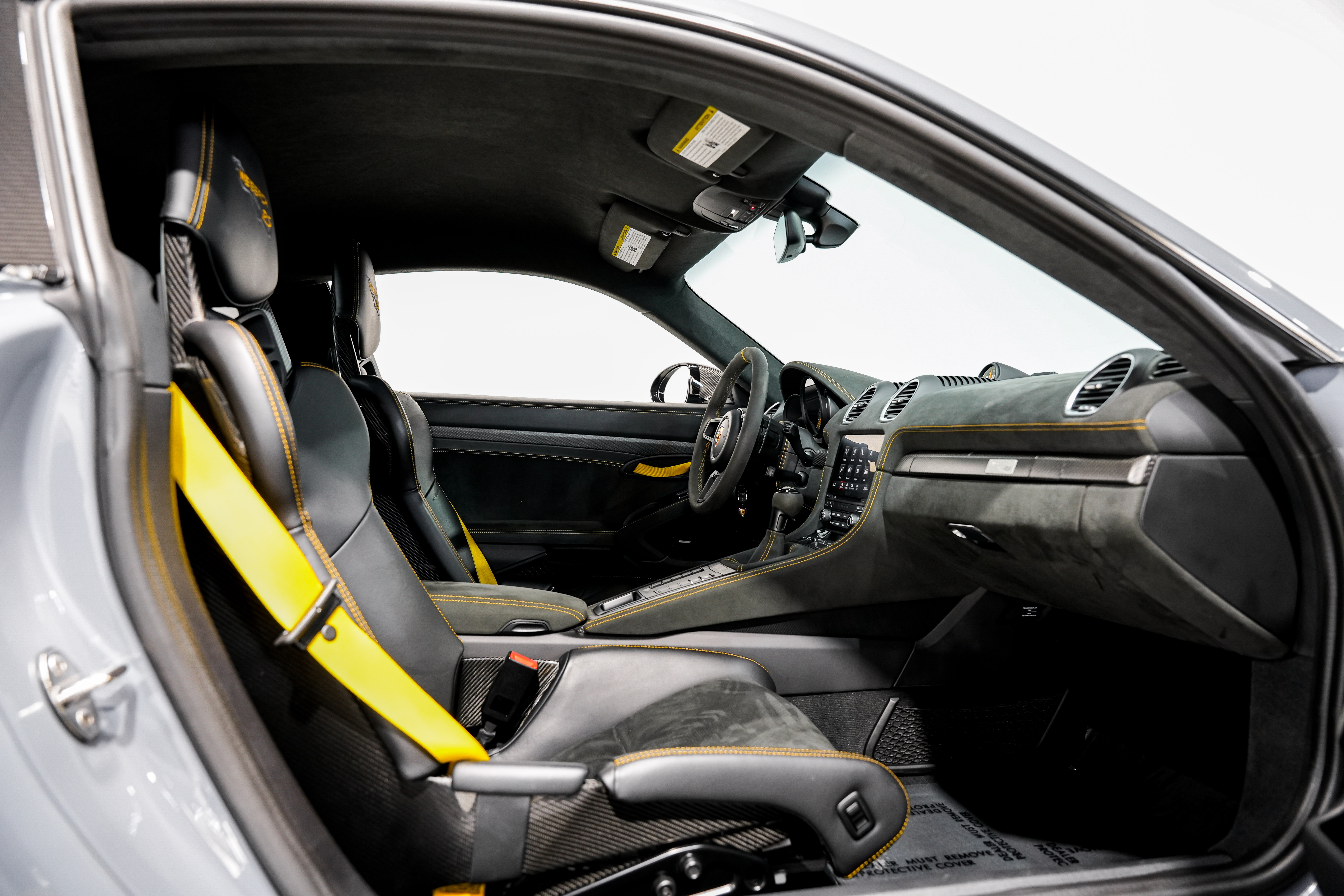 2023 Porsche 718 Cayman GT4 RS Coupe — photo 14