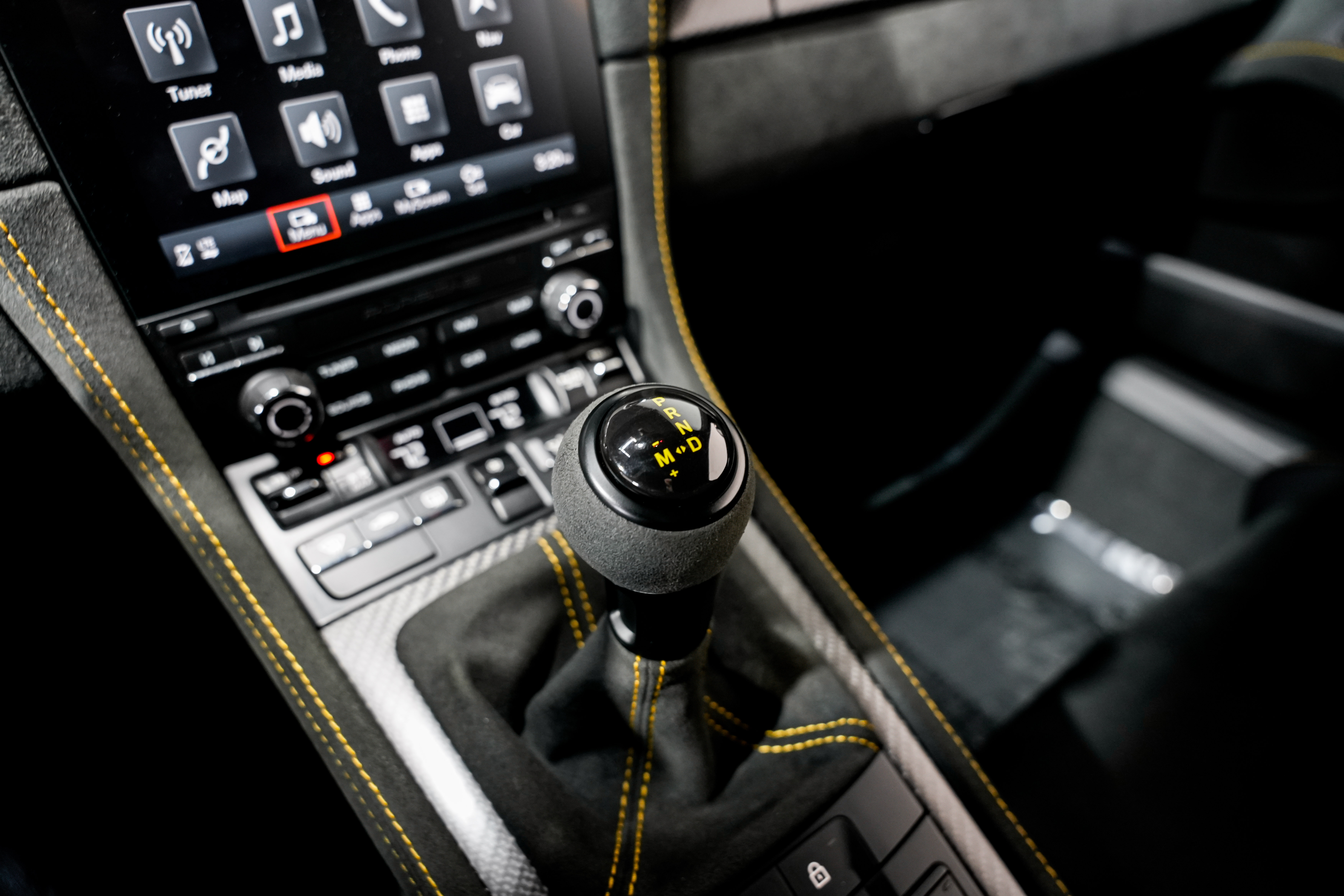 2023 Porsche 718 Cayman GT4 RS Coupe — photo 27