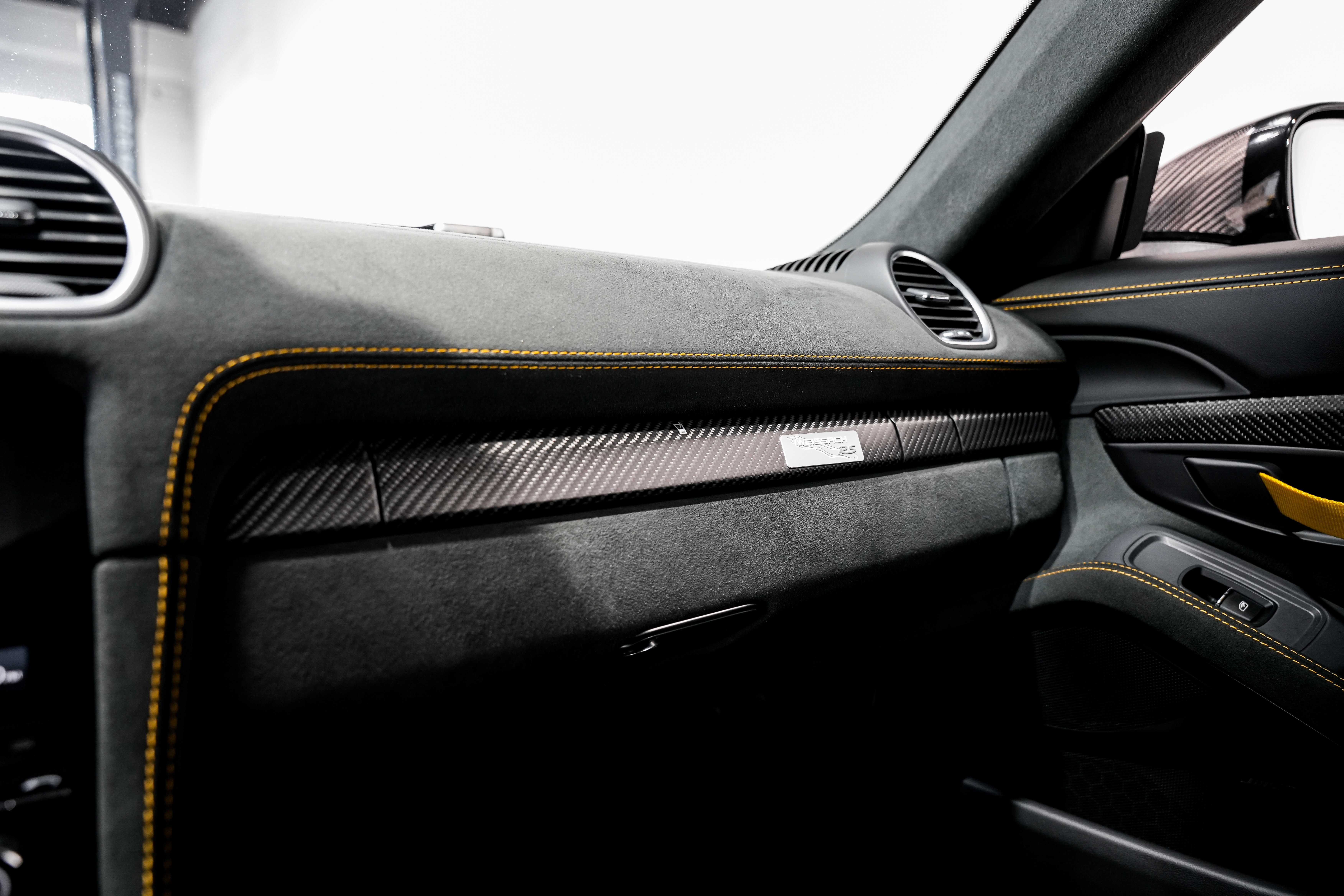 2023 Porsche 718 Cayman GT4 RS Coupe — photo 28