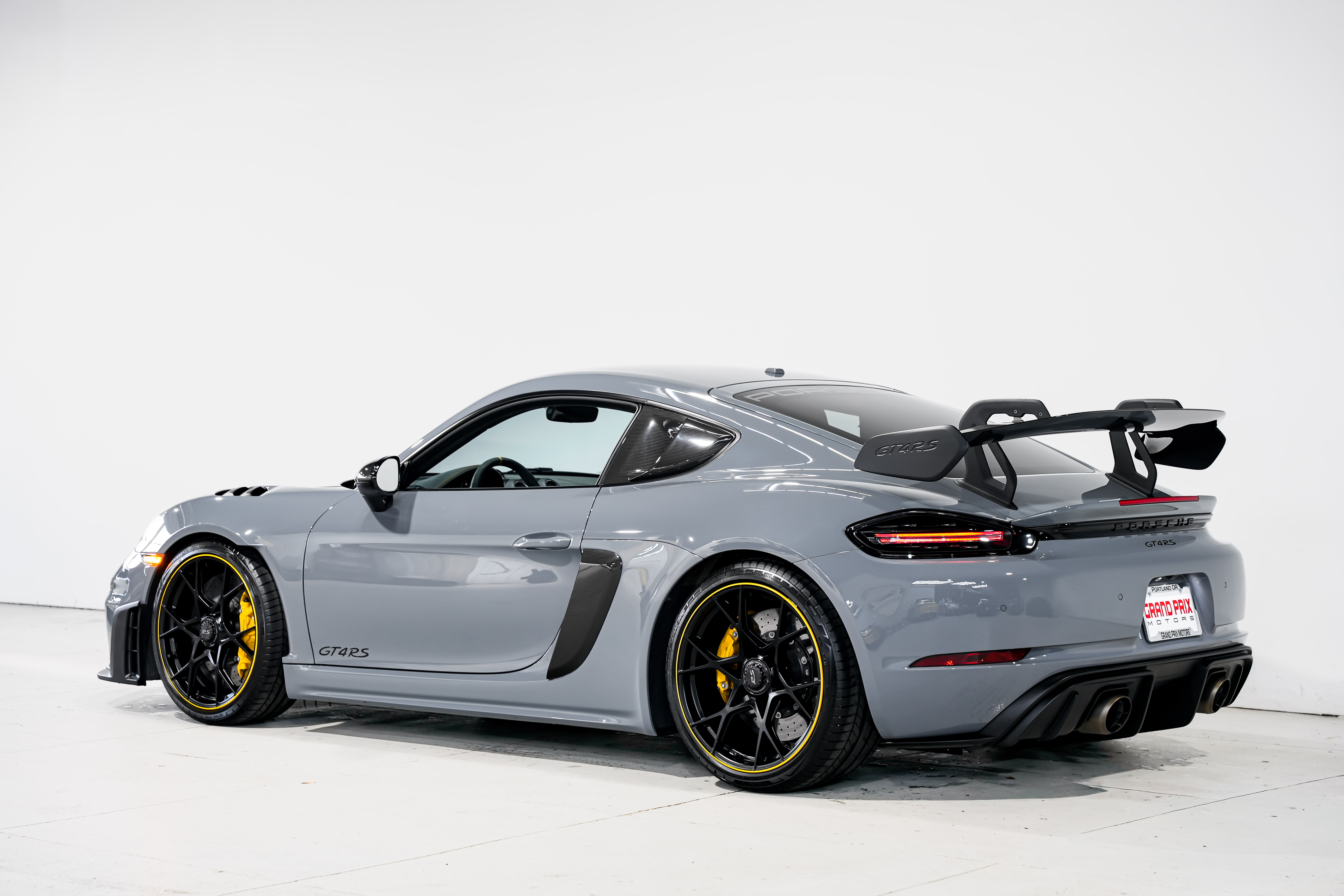 2023 Porsche 718 Cayman GT4 RS Coupe — photo 34
