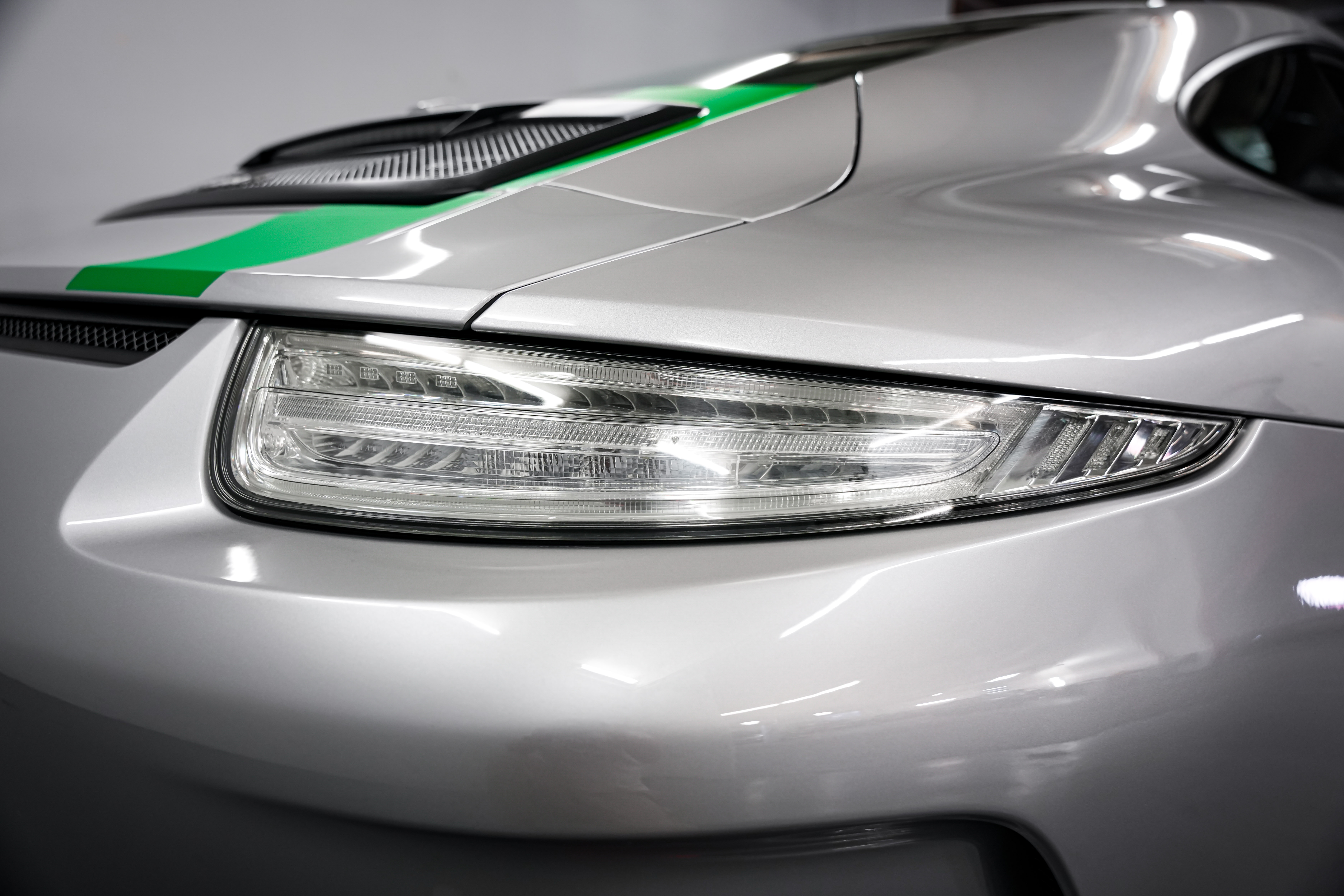 2016 Porsche 911 R Coupe — photo 3