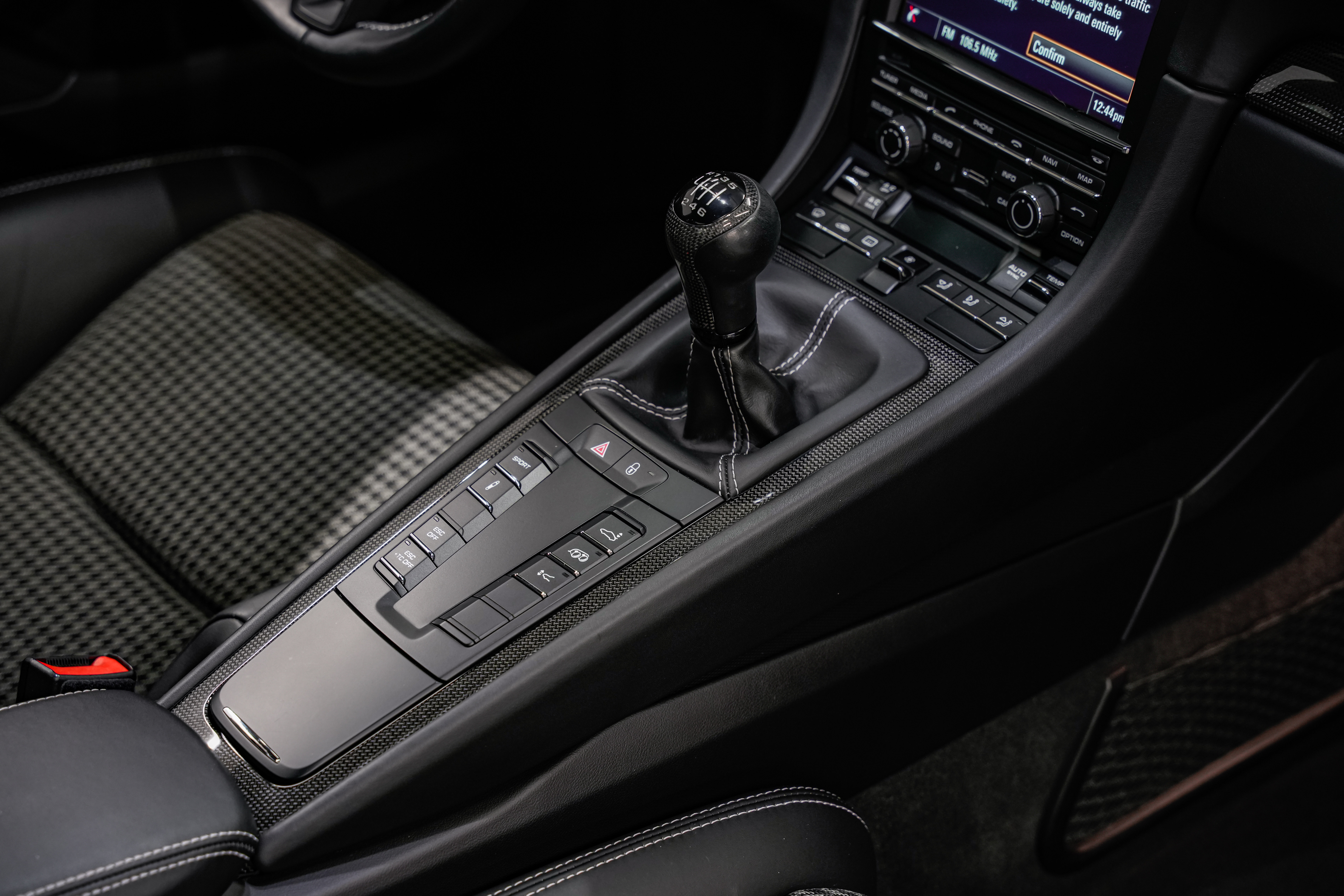 2016 Porsche 911 R Coupe — photo 11