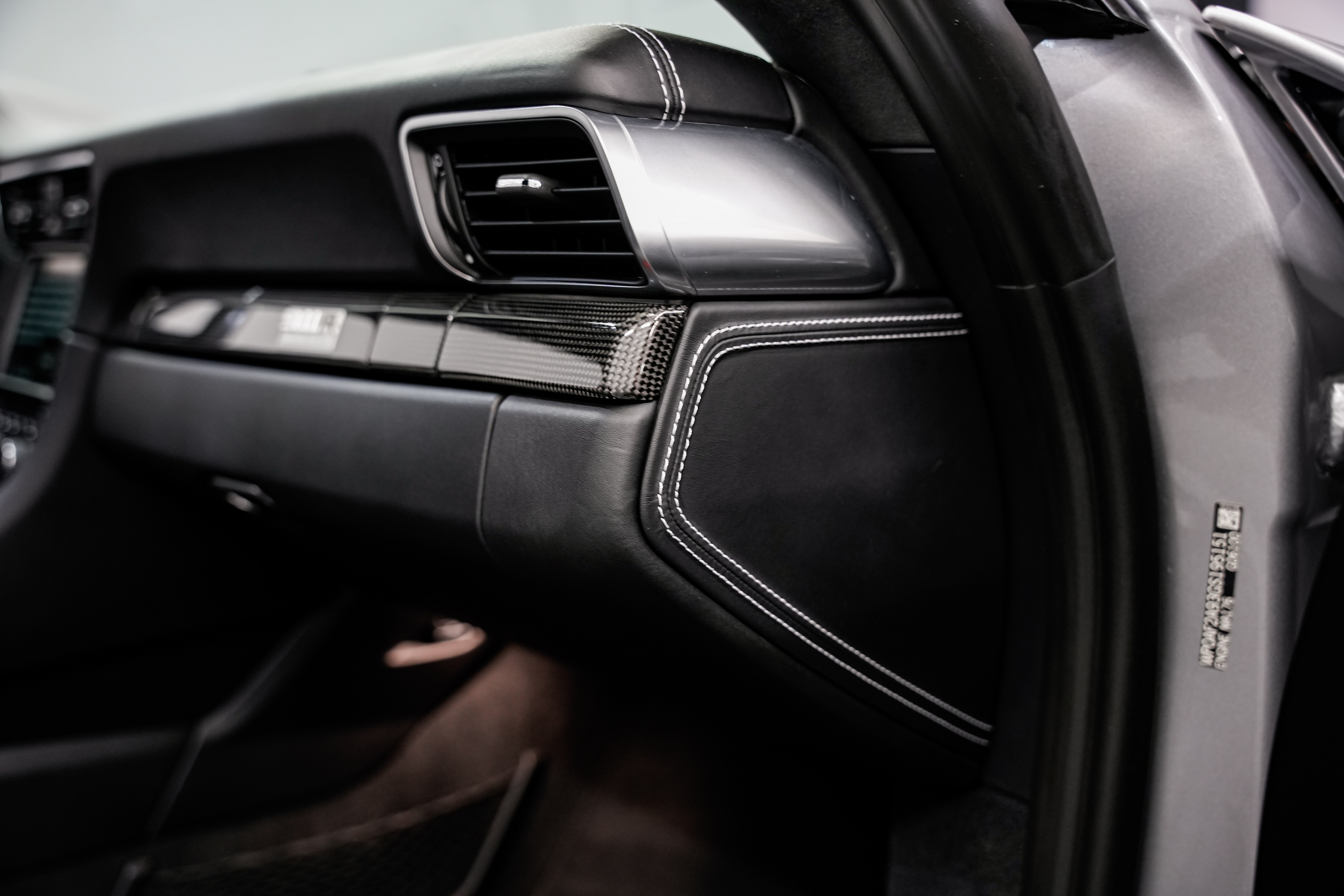 2016 Porsche 911 R Coupe — photo 14