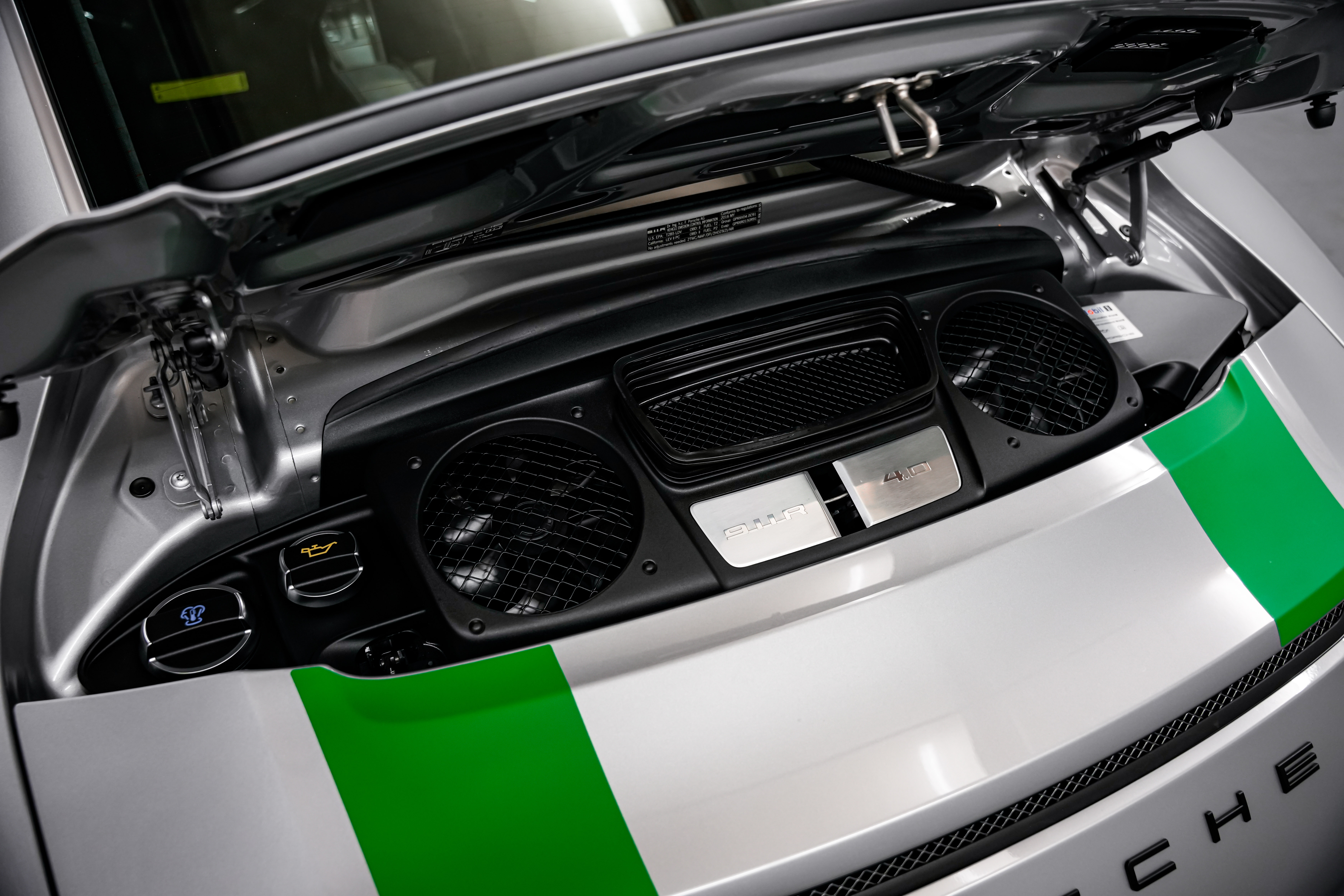 2016 Porsche 911 R Coupe — photo 51