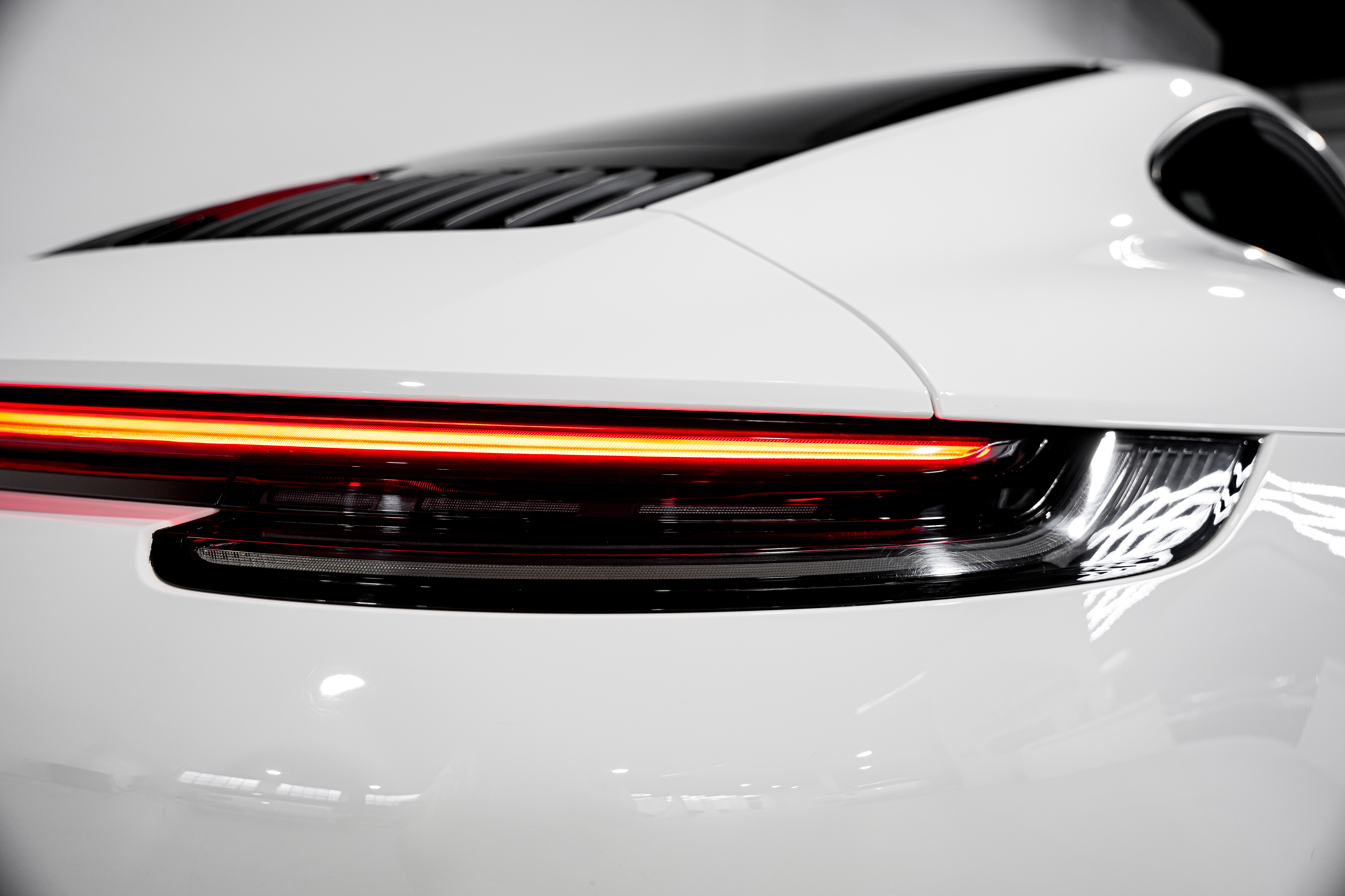 2021 Porsche 911 Carrera S Coupe — photo 5
