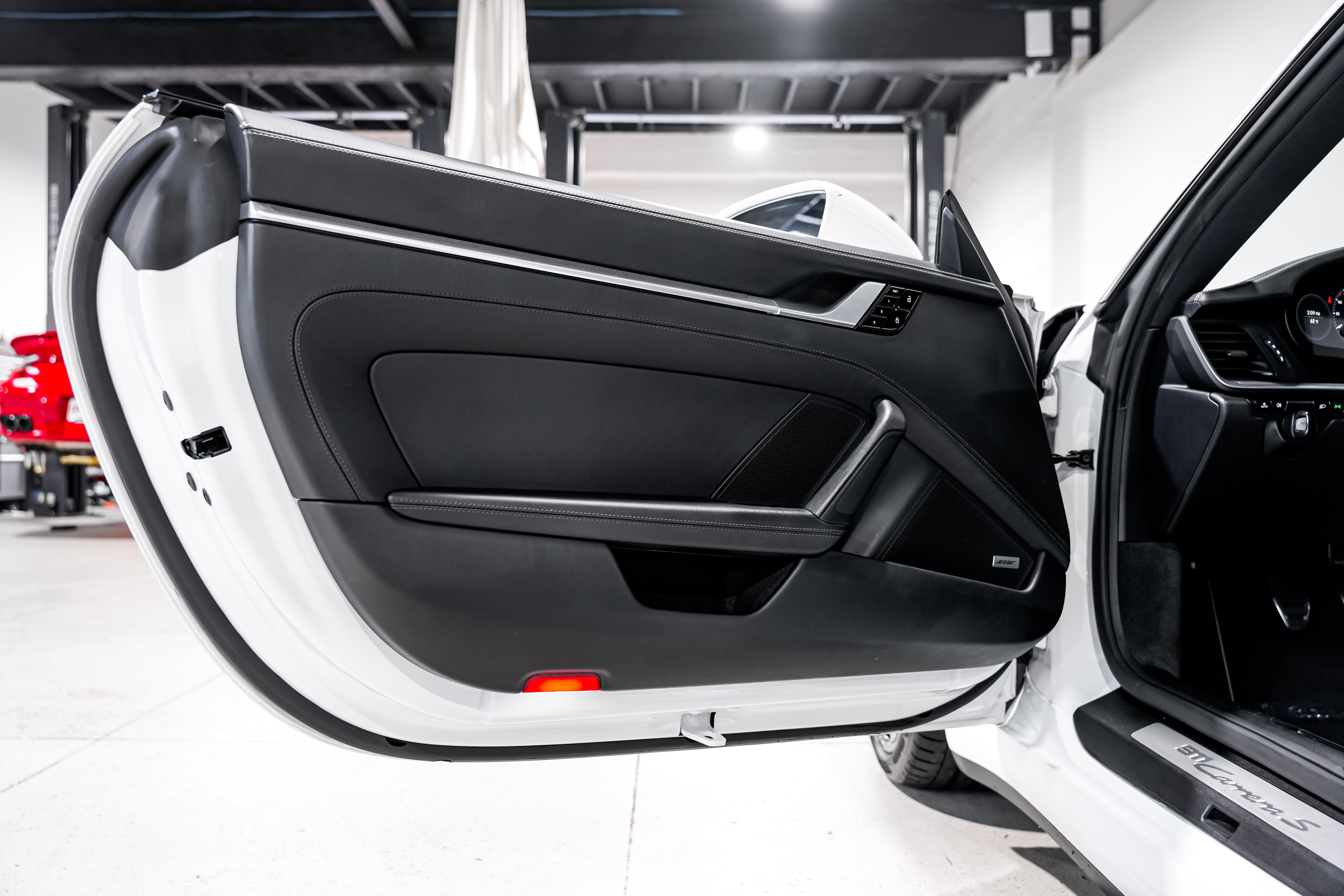 2021 Porsche 911 Carrera S Coupe — photo 17