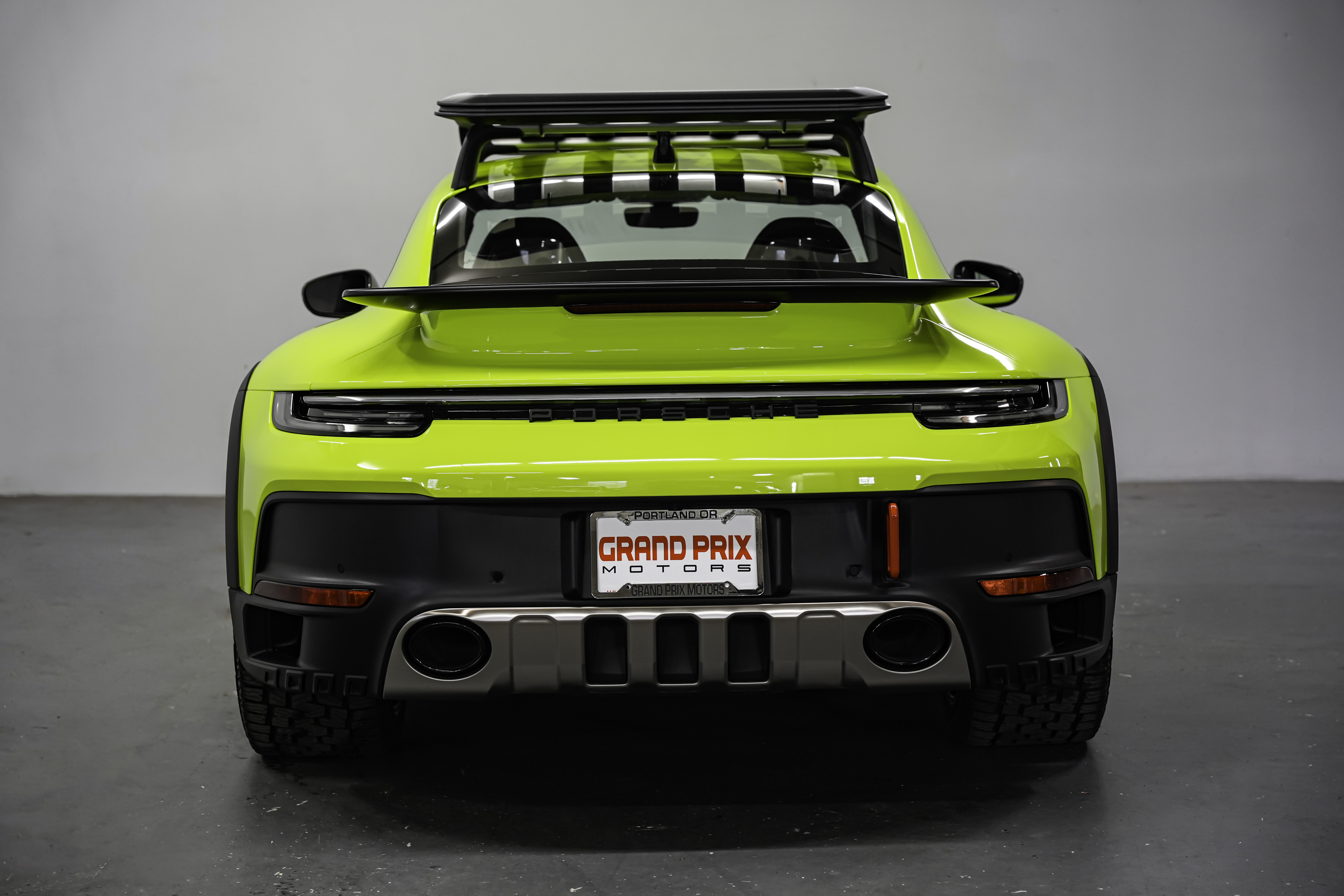 2024 Porsche 911 Dakar Coupe — photo 17