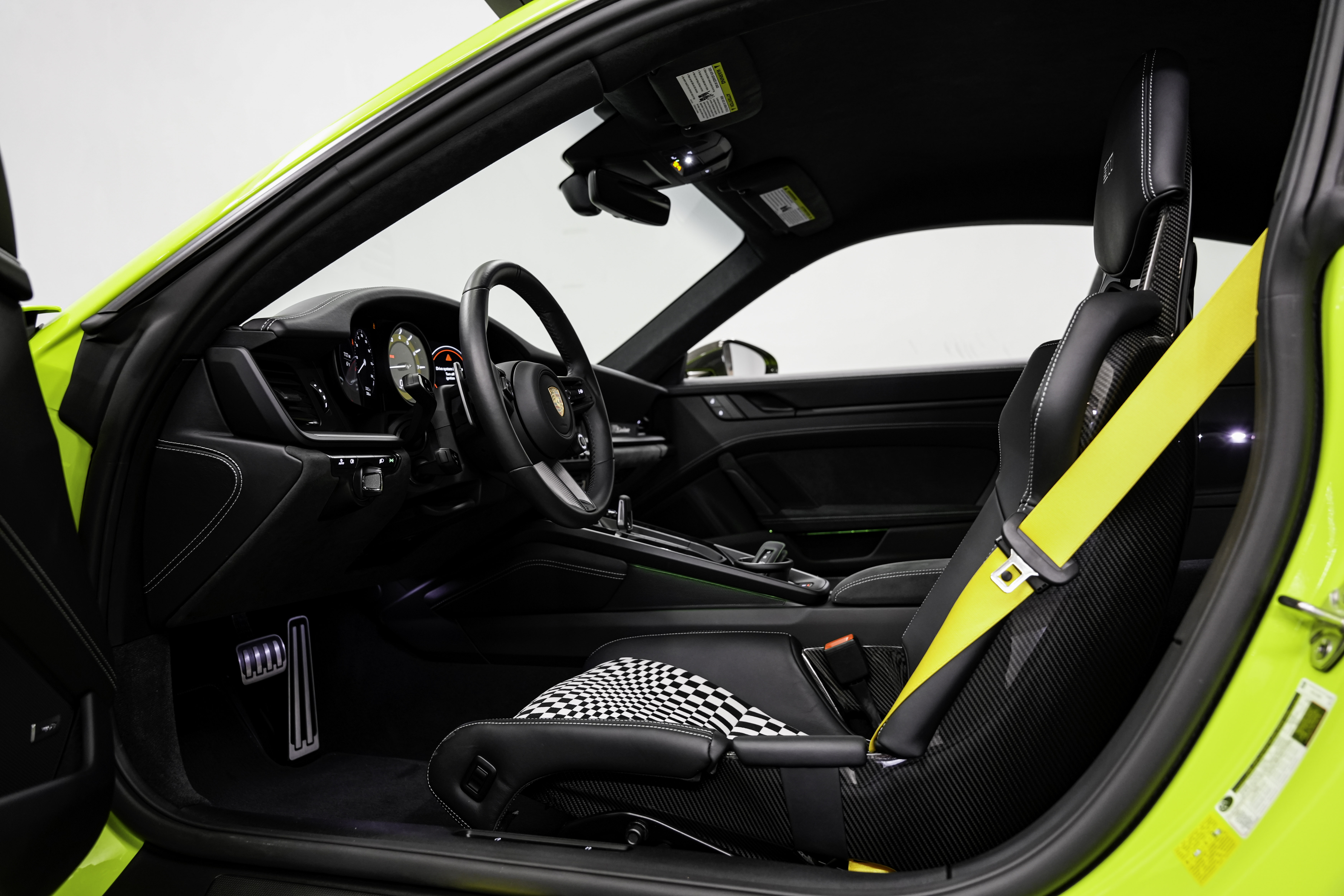 2024 Porsche 911 Dakar Coupe — photo 31