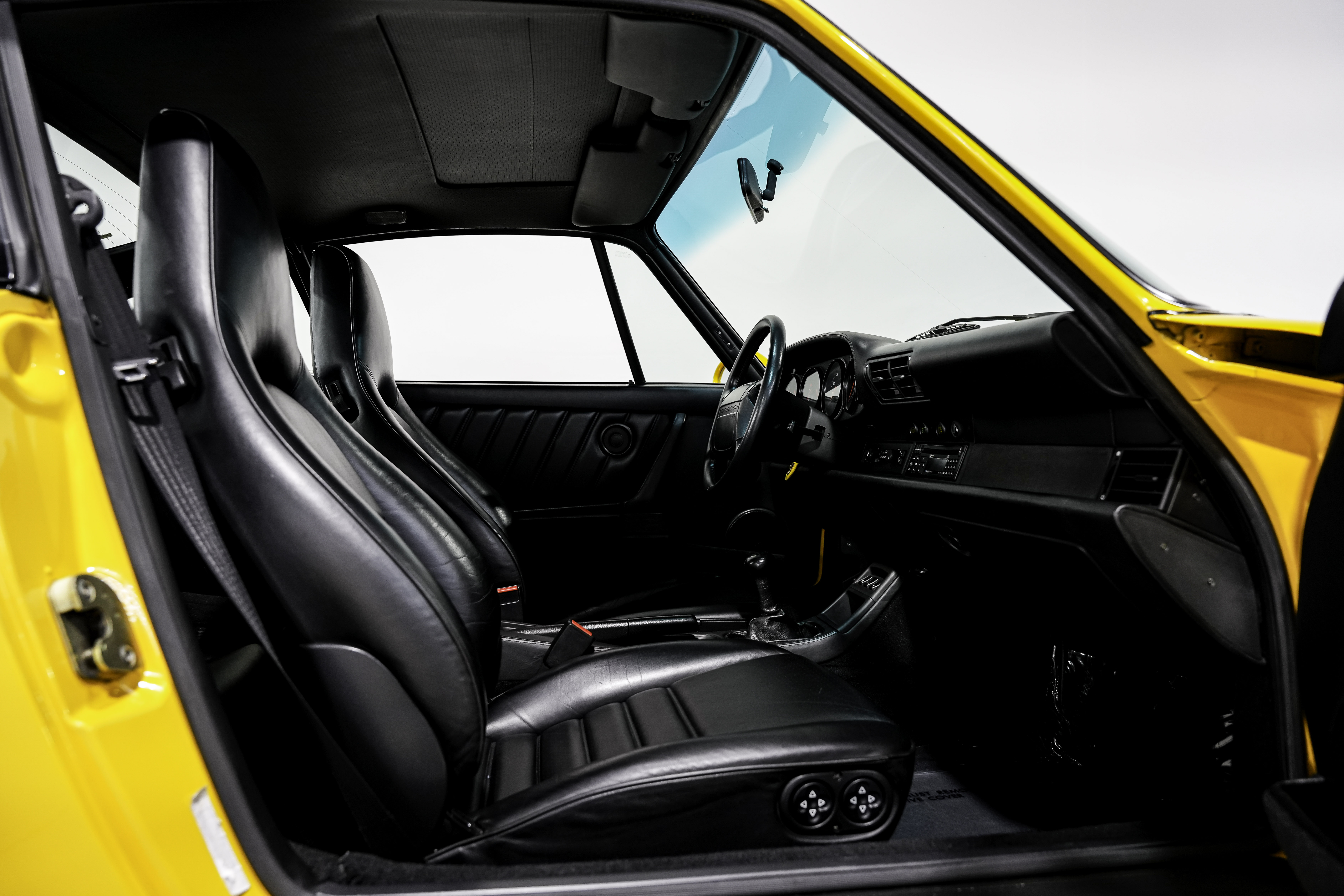 1994 Porsche 911 Turbo 3.6 Coupe — photo 11