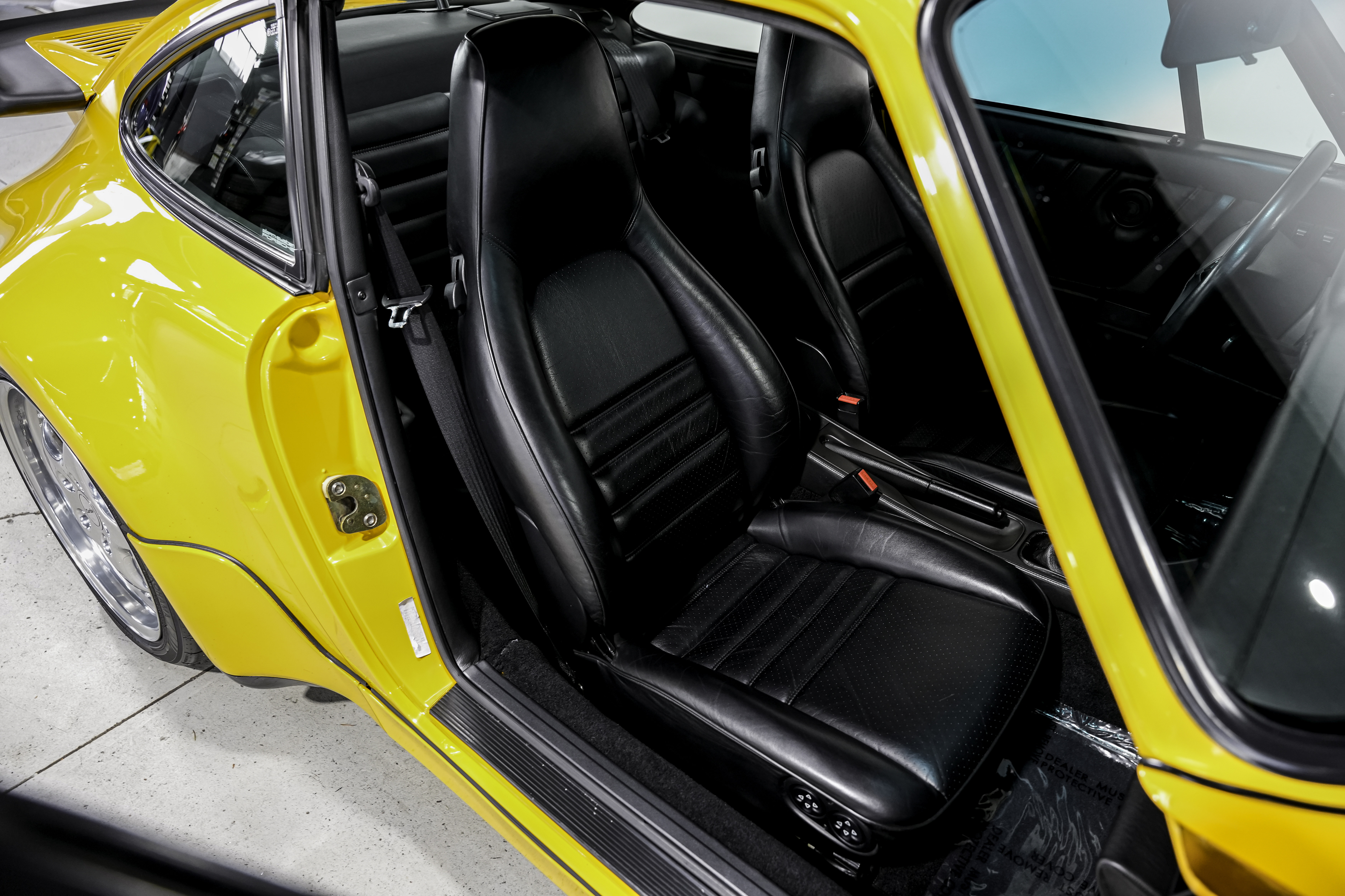 1994 Porsche 911 Turbo 3.6 Coupe — photo 12