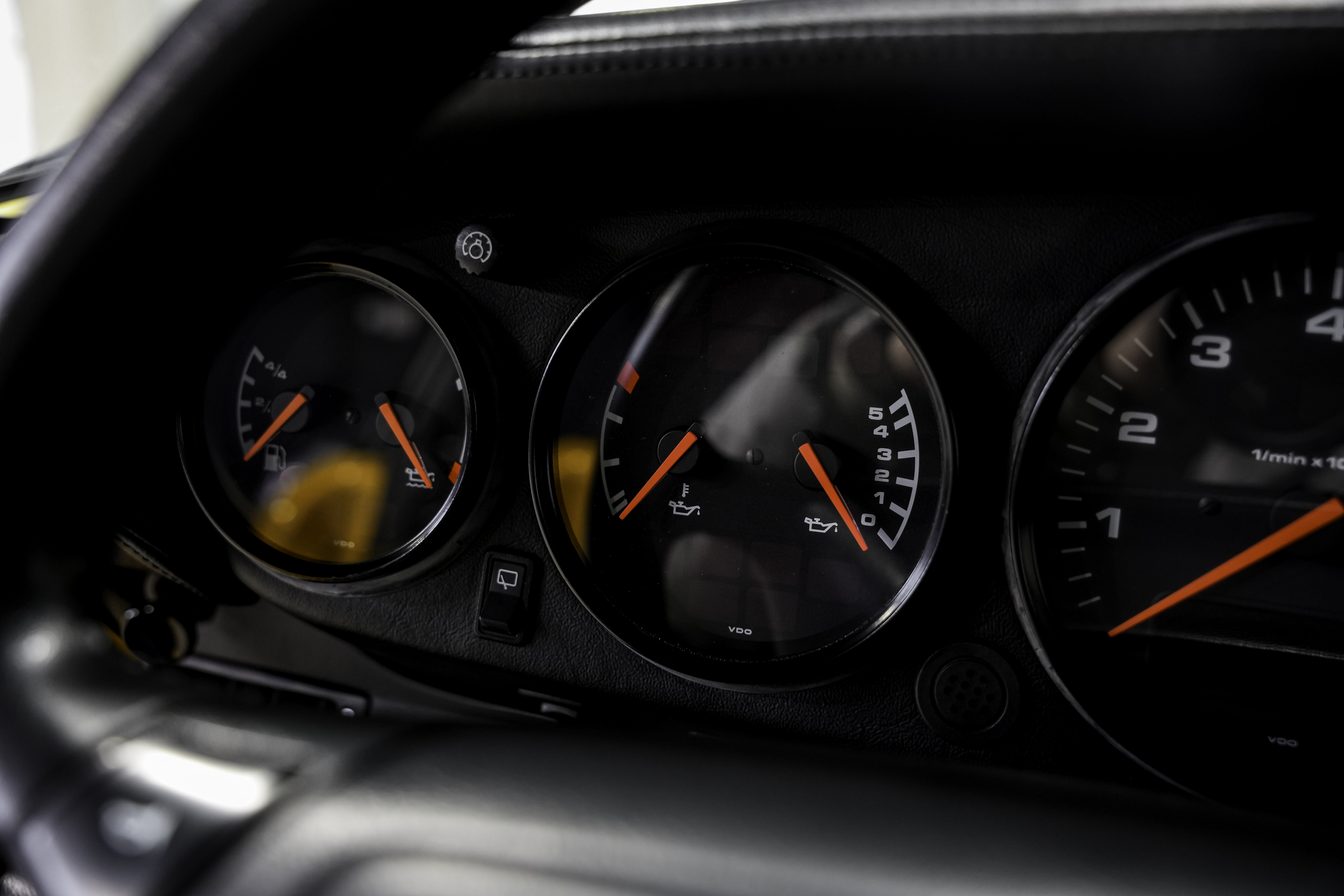 1994 Porsche 911 Turbo 3.6 Coupe — photo 25
