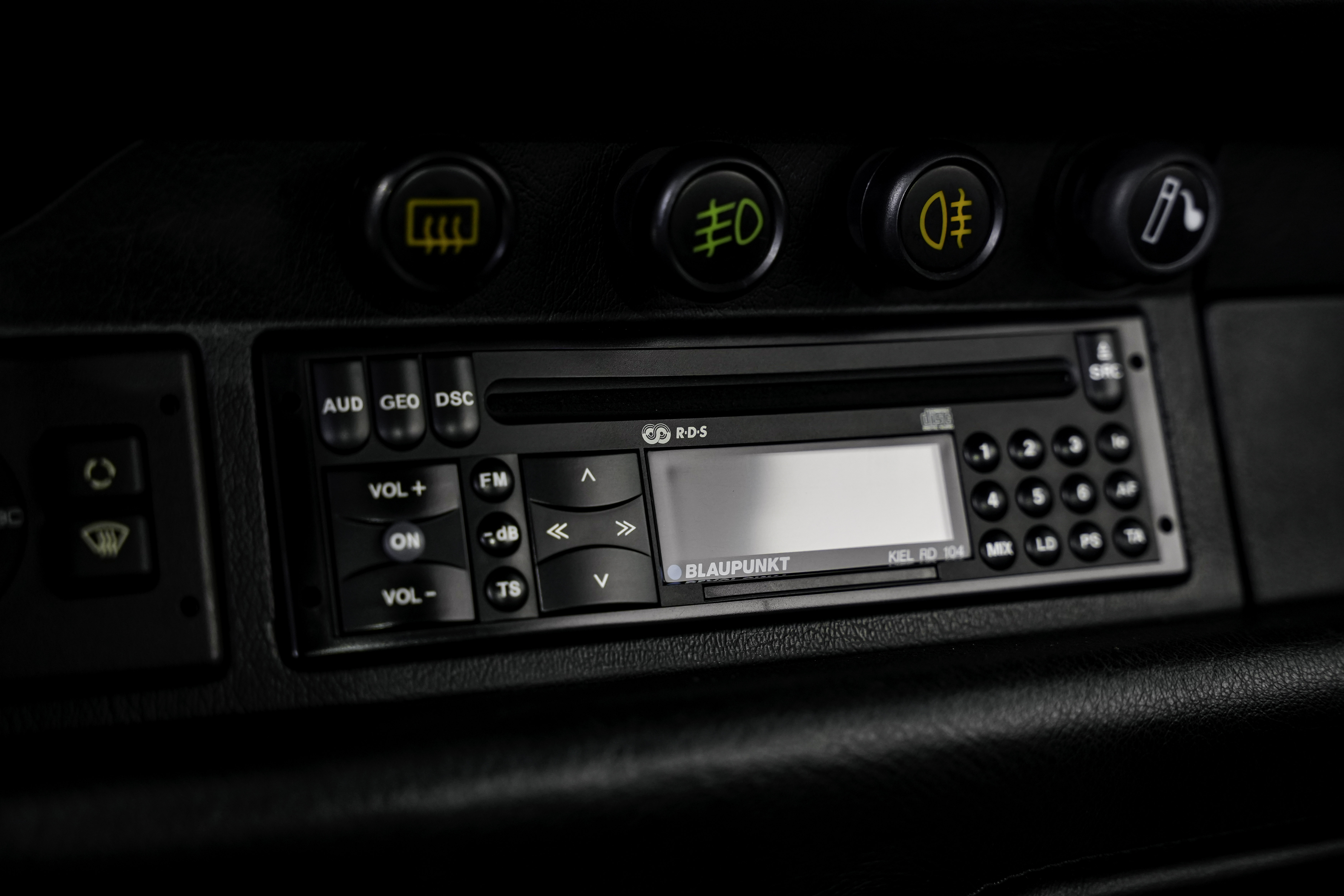 1994 Porsche 911 Turbo 3.6 Coupe — photo 30