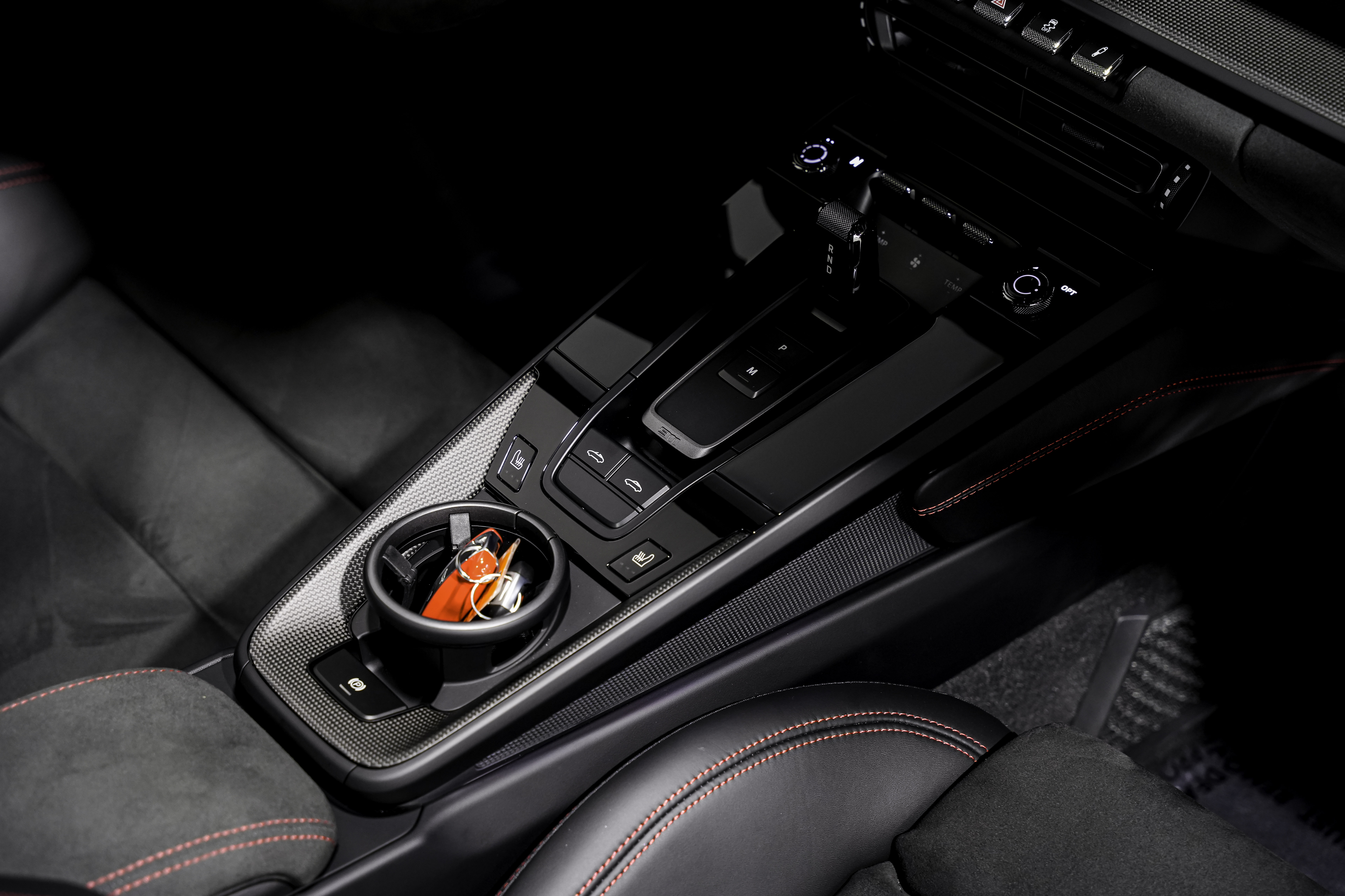 2024 Porsche 911 Targa 4 GTS — photo 17
