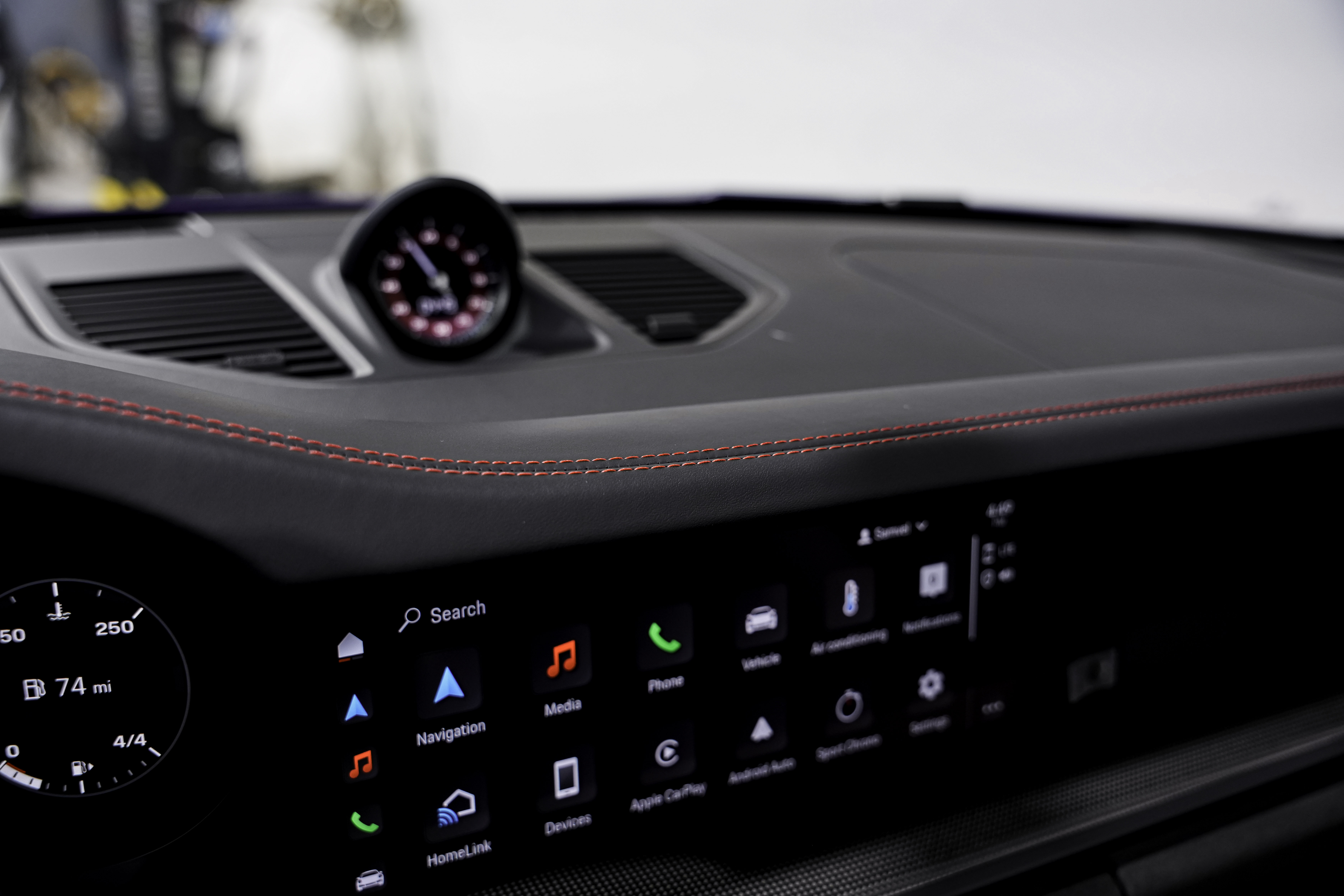 2024 Porsche 911 Targa 4 GTS — photo 31