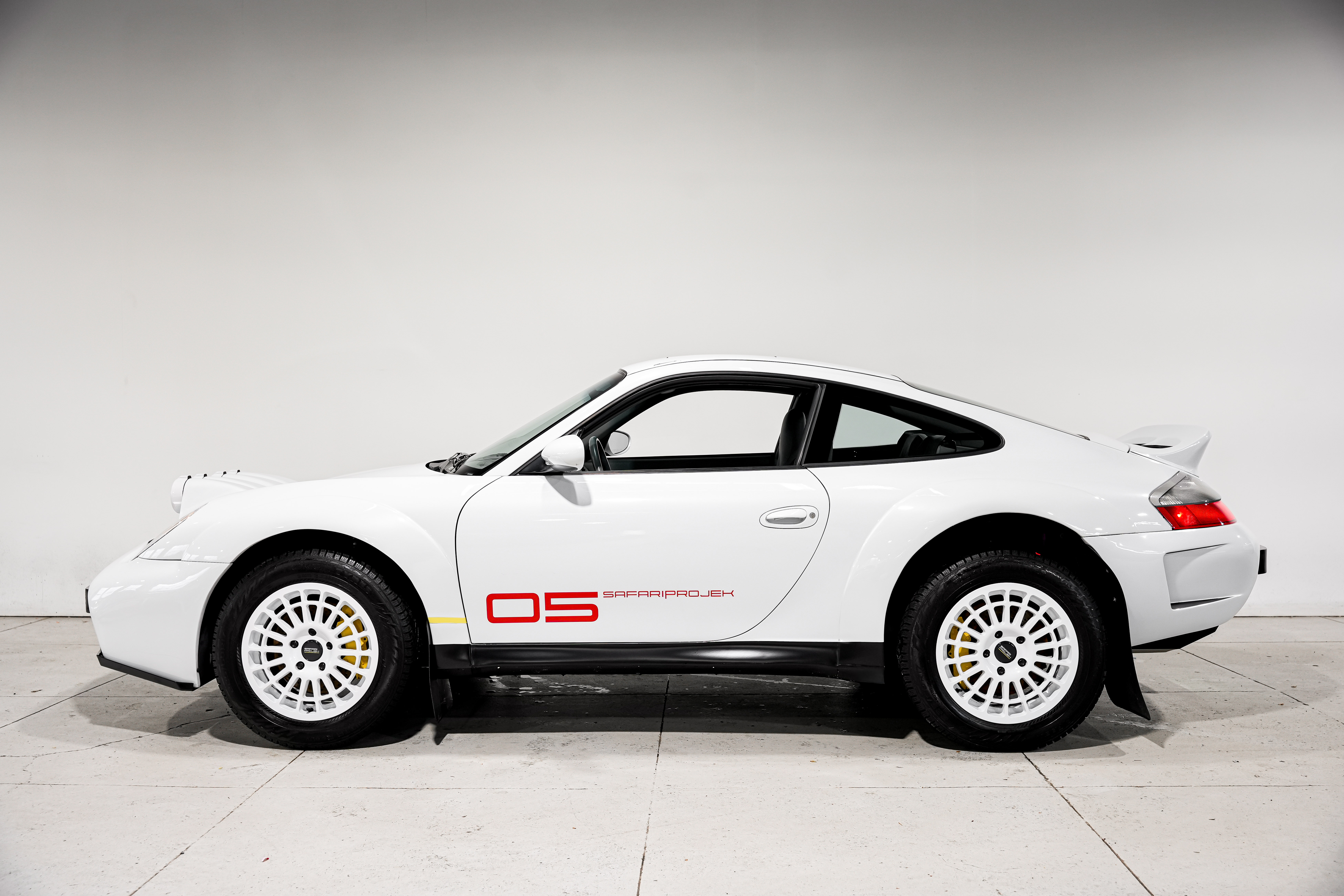 2003 Porsche 911 Carrera 4S Coupe (996 Safari build) — photo 36