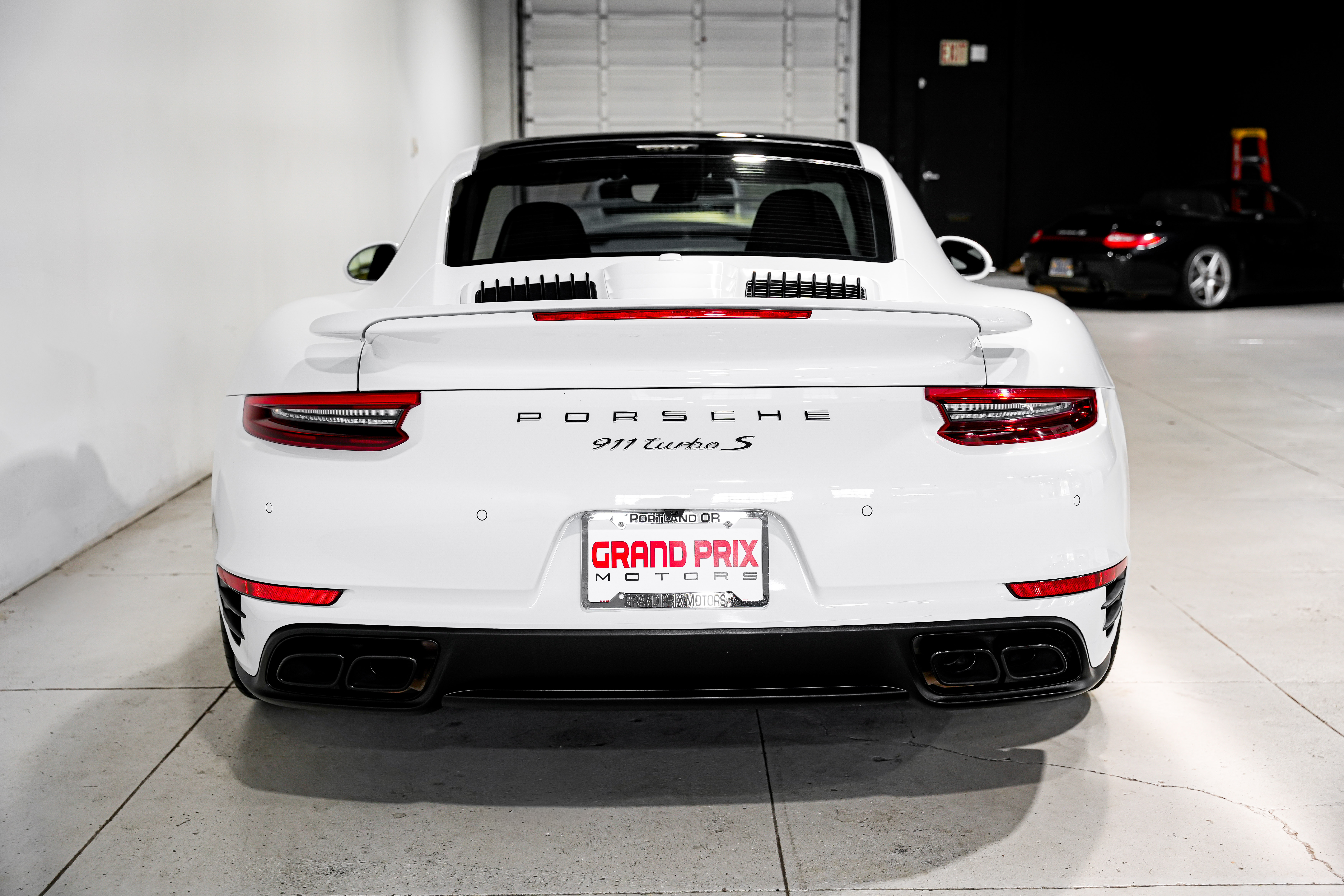 2018 Porsche 911 Turbo S Coupe — photo 3