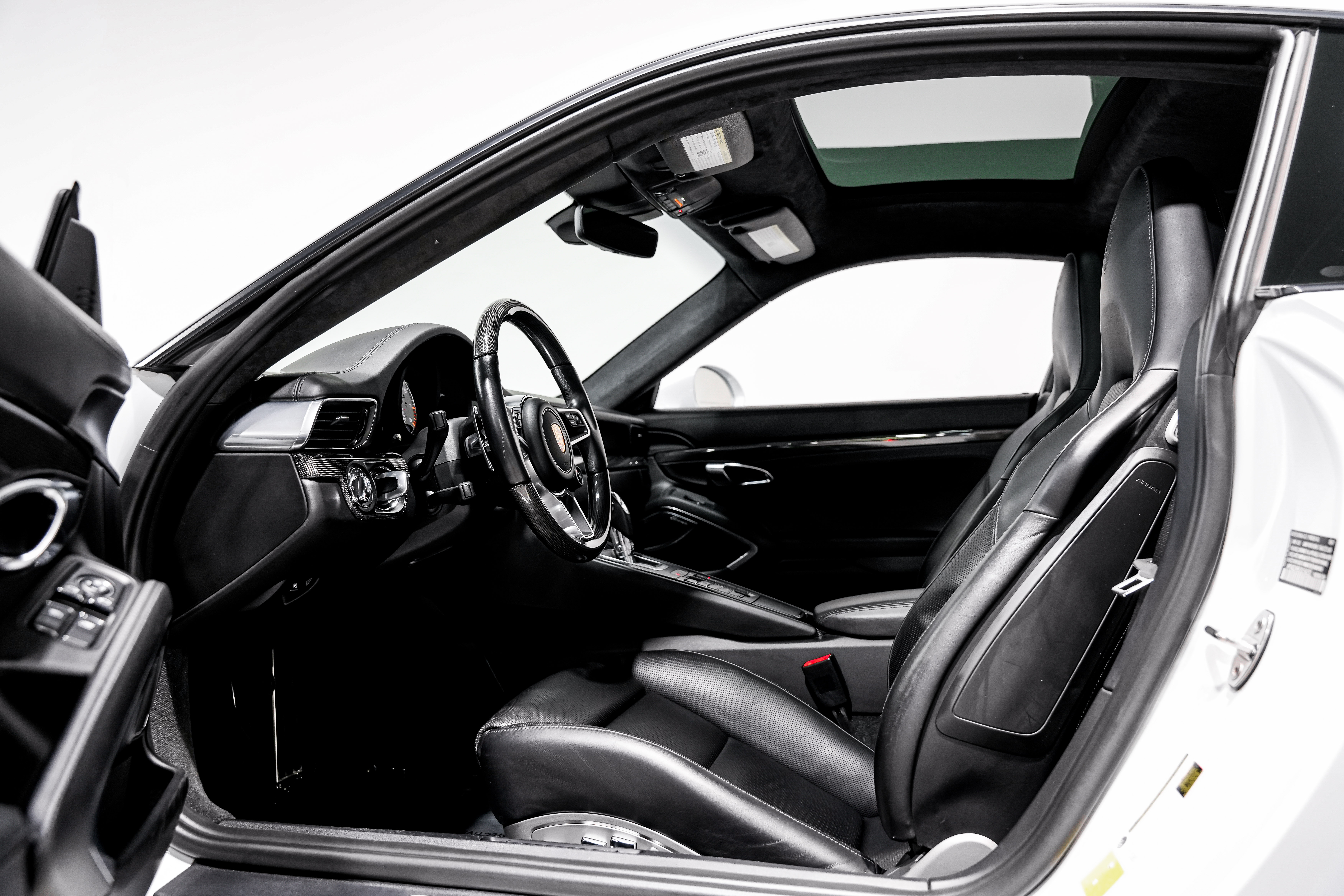 2018 Porsche 911 Turbo S Coupe — photo 20