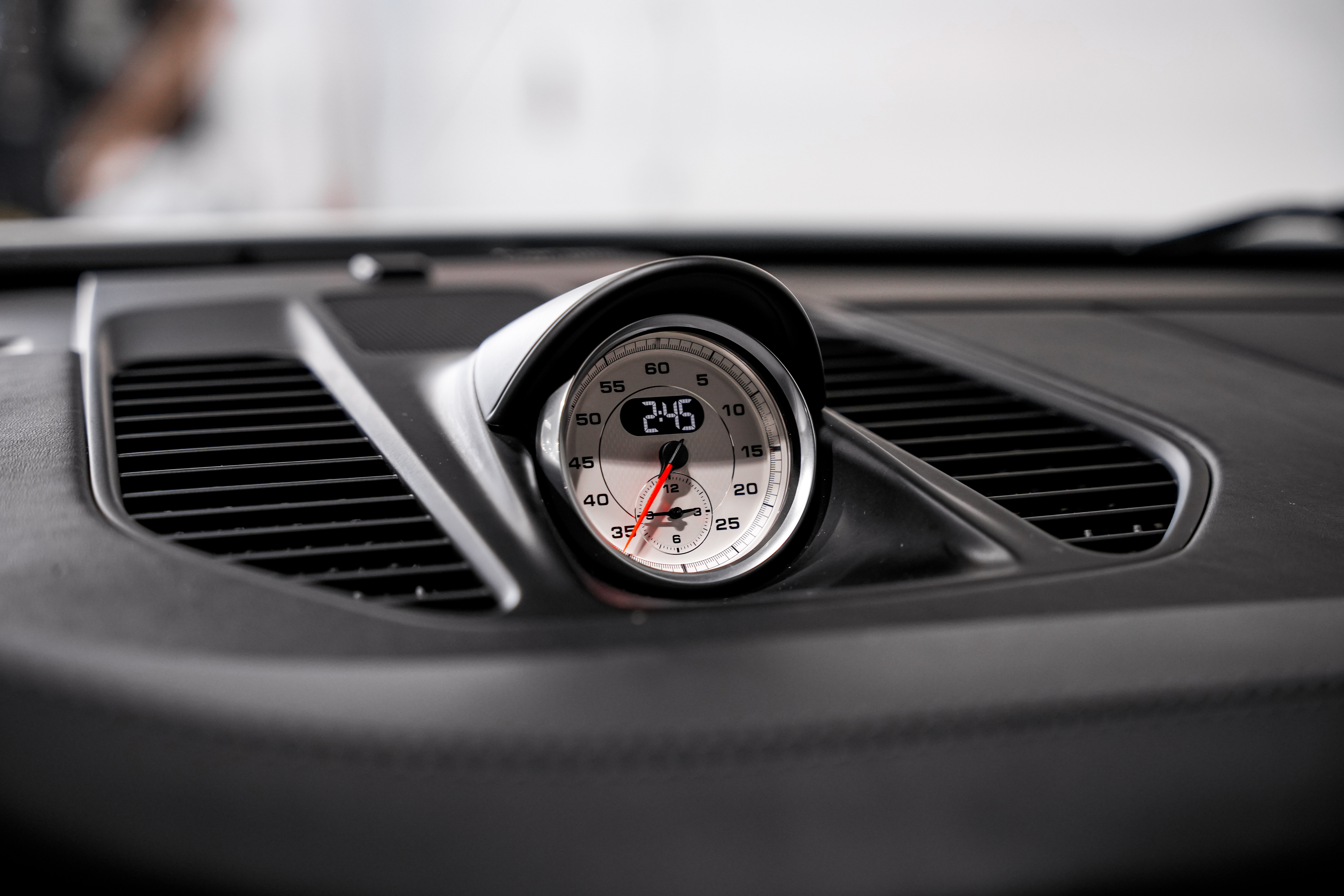 2018 Porsche 911 Turbo S Coupe — photo 29