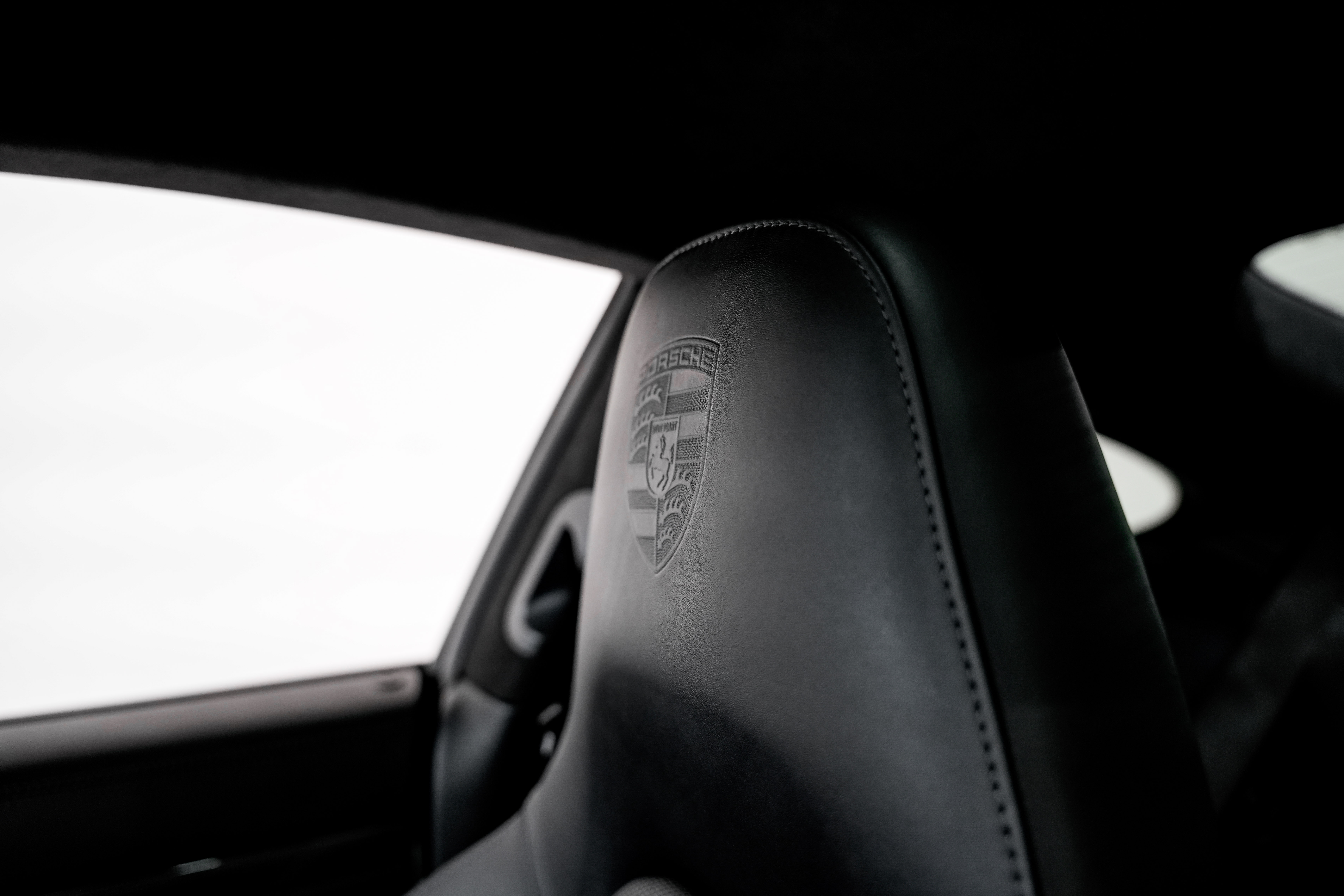 2018 Porsche 911 Turbo S Coupe — photo 36
