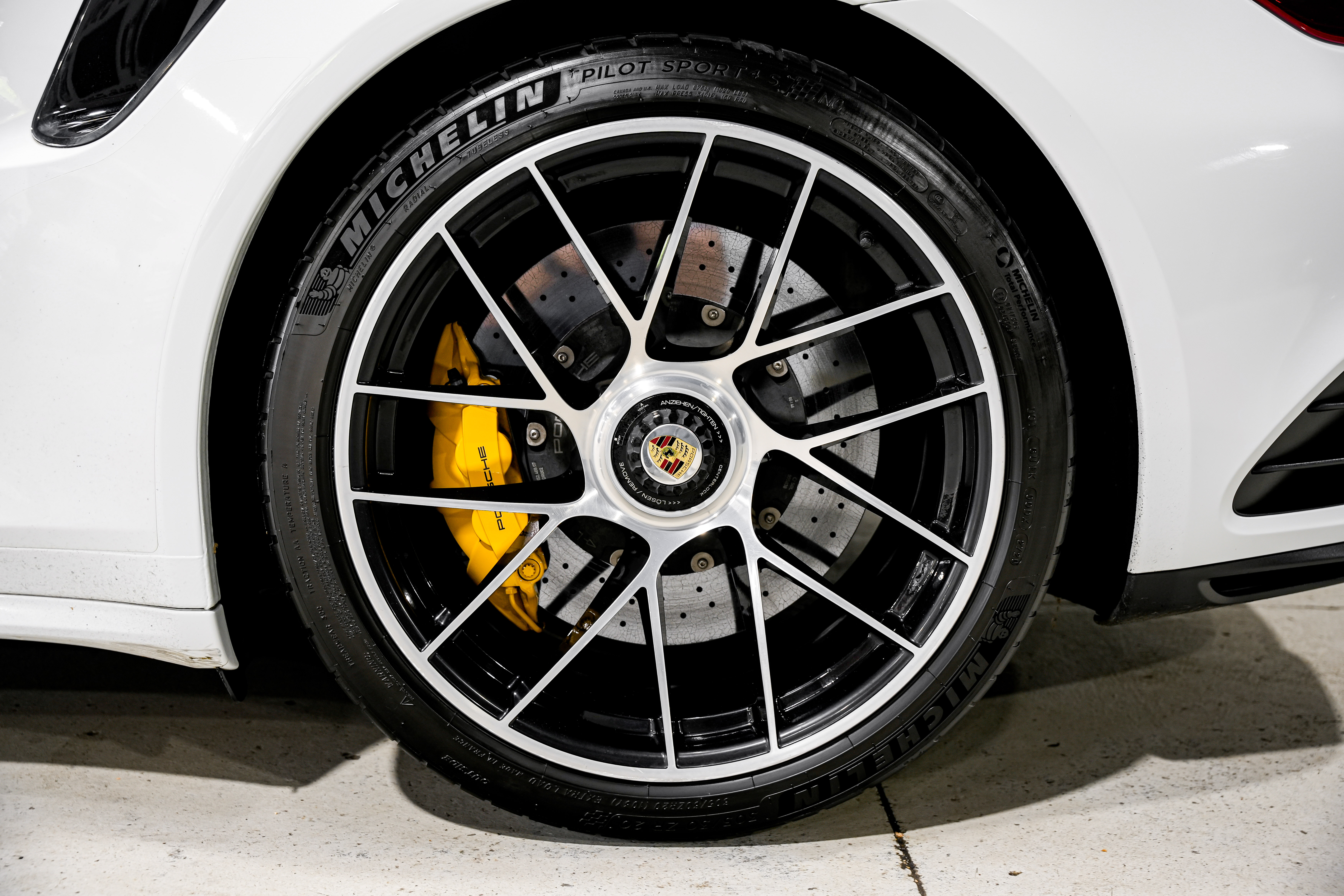 2018 Porsche 911 Turbo S Coupe — photo 43