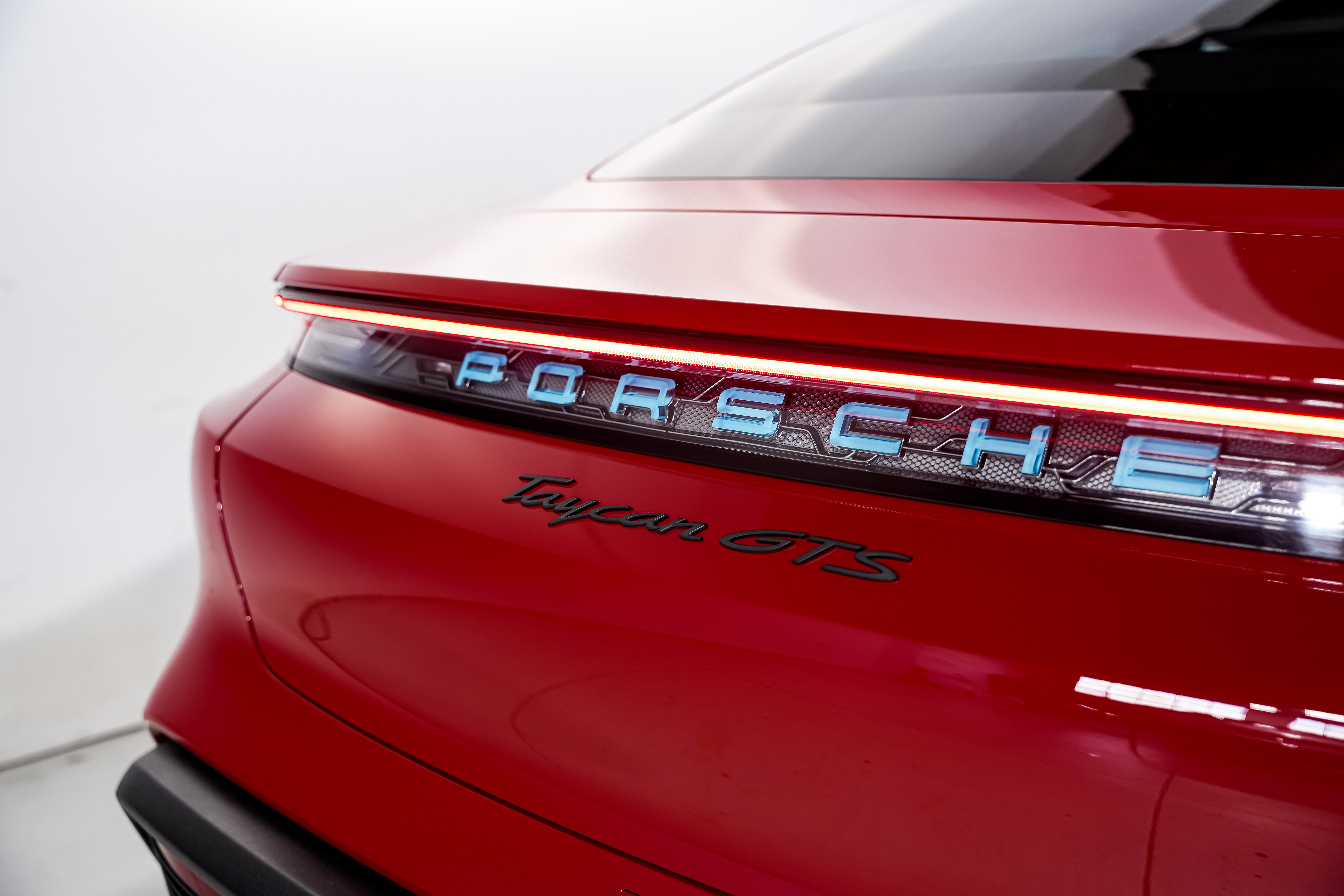 2023 Porsche Taycan GTS Sedan — photo 6