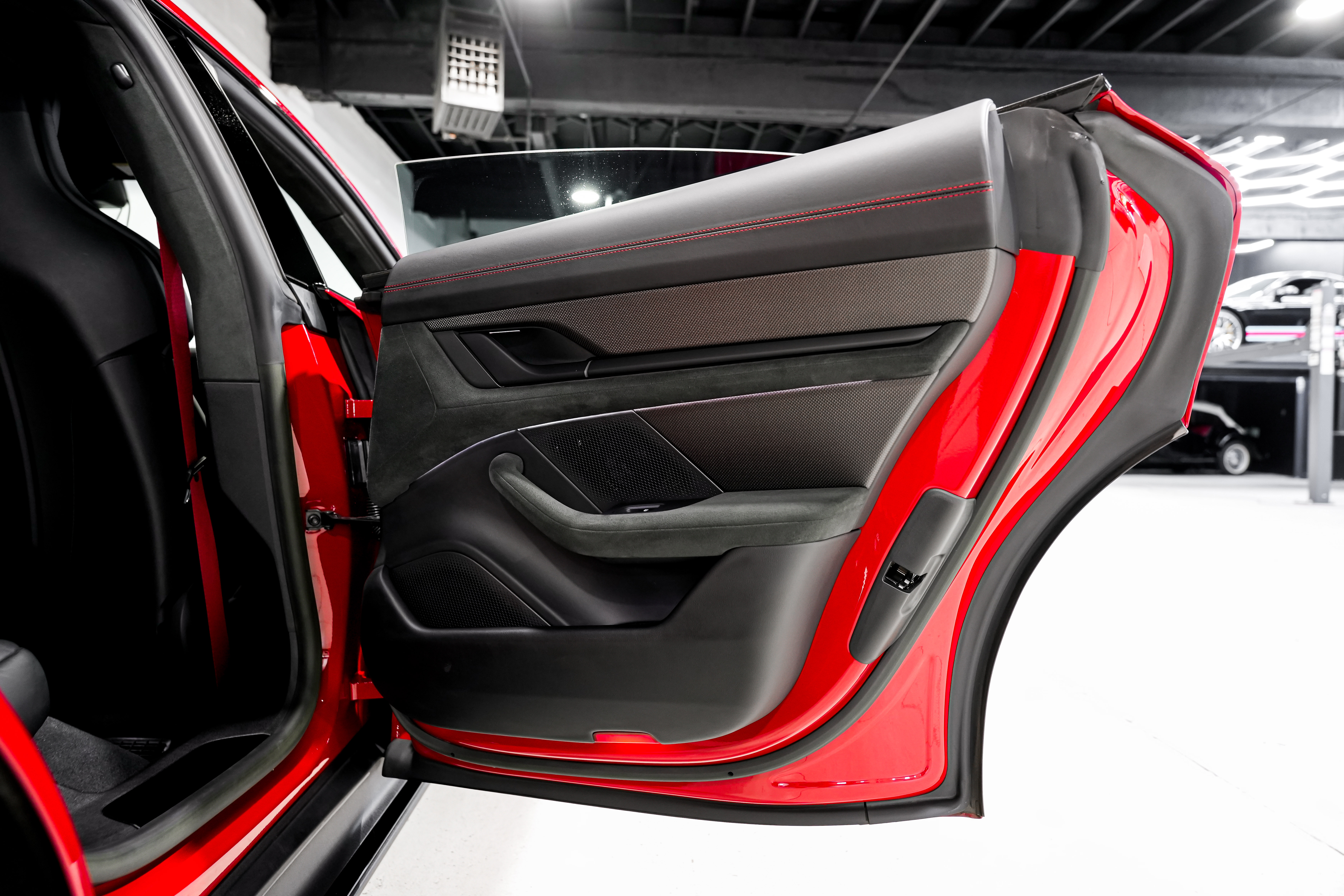 2023 Porsche Taycan GTS Sedan — photo 18