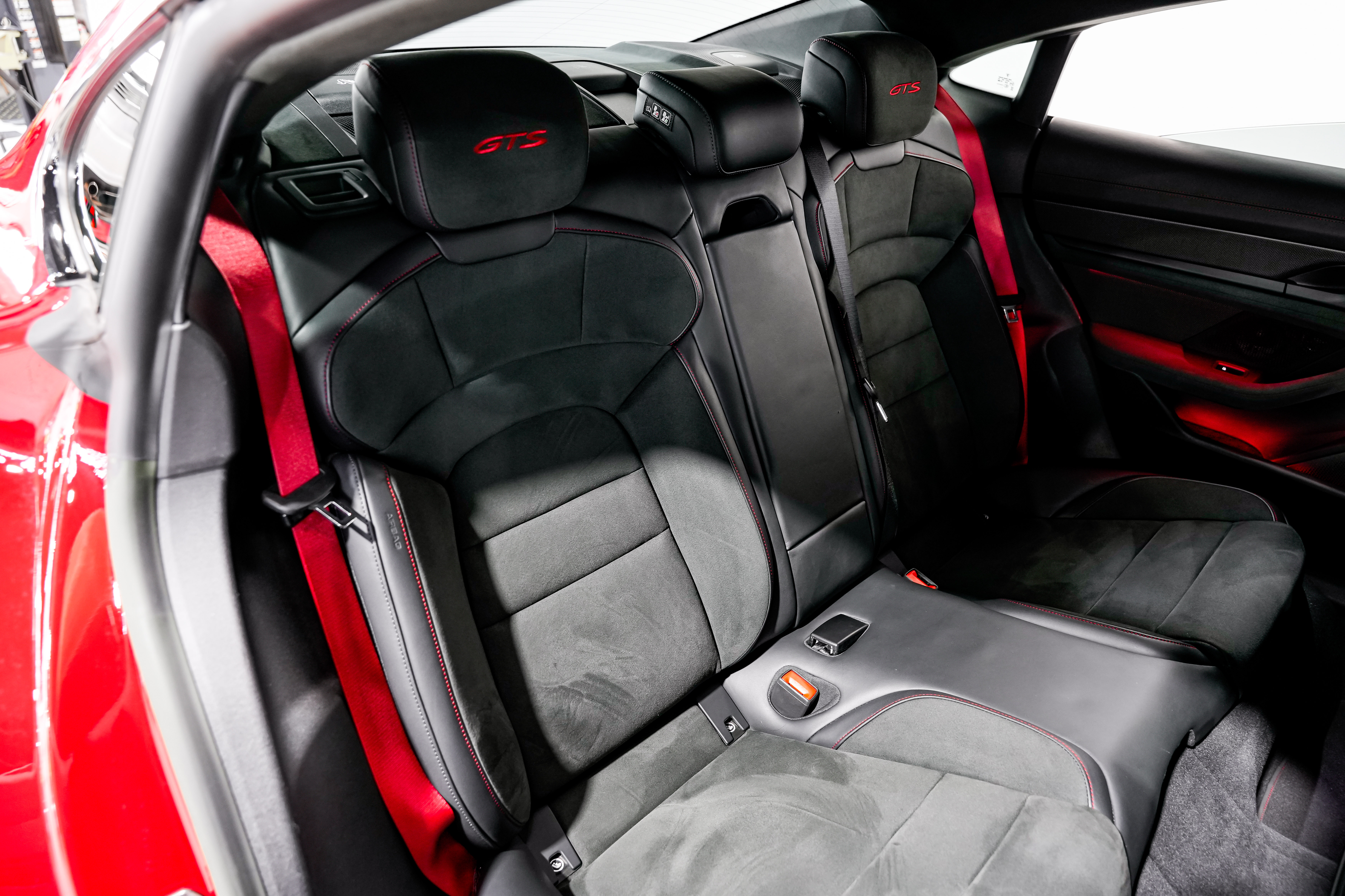 2023 Porsche Taycan GTS Sedan — photo 21